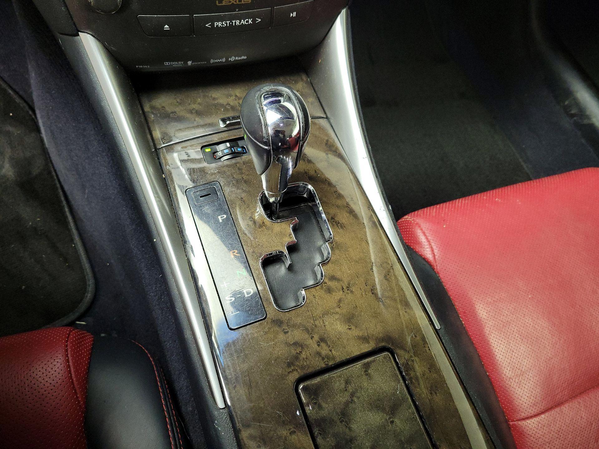 Thumbnail: 2014 Lexus IS - 18