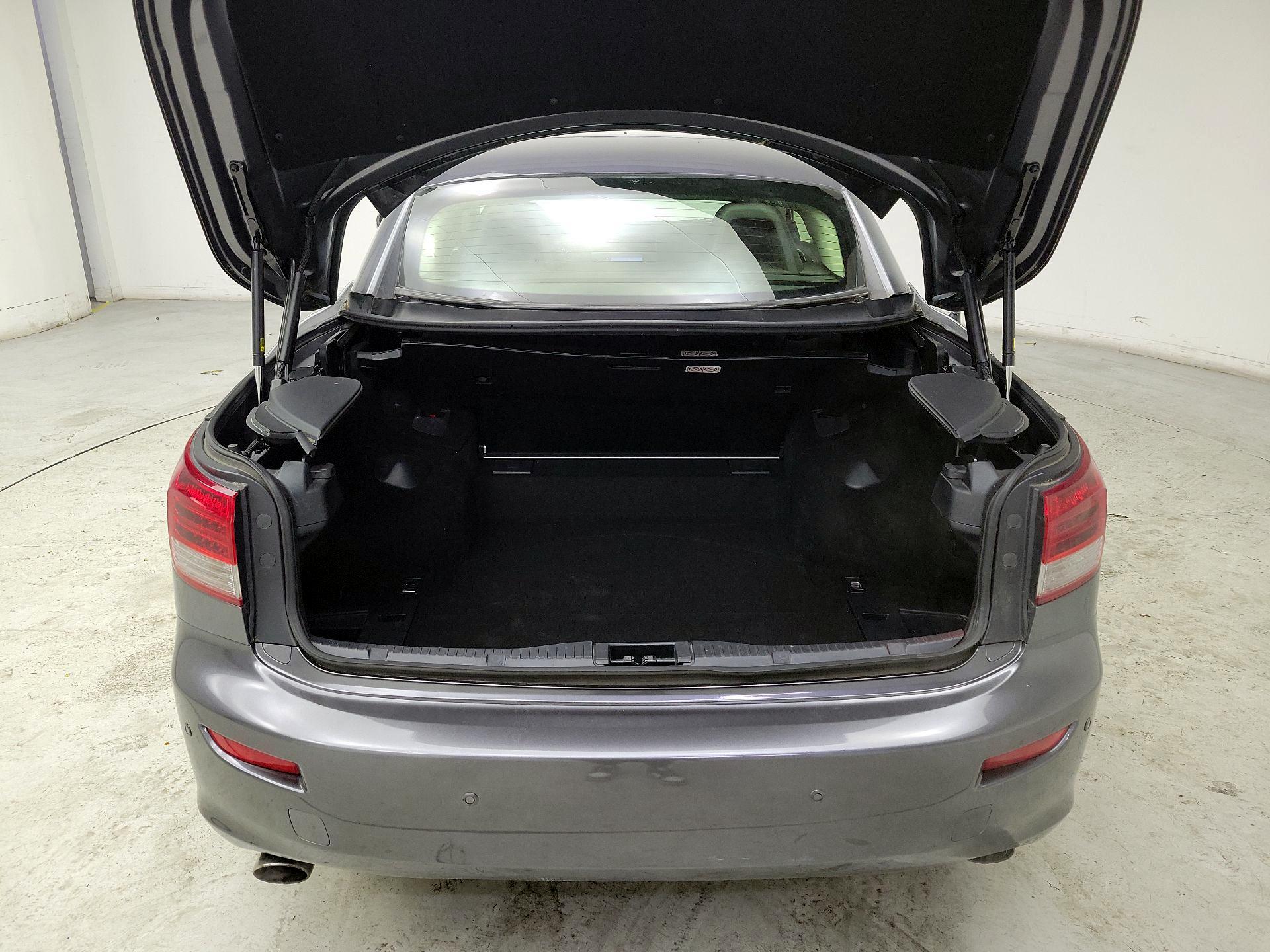 Thumbnail: 2014 Lexus IS - 20