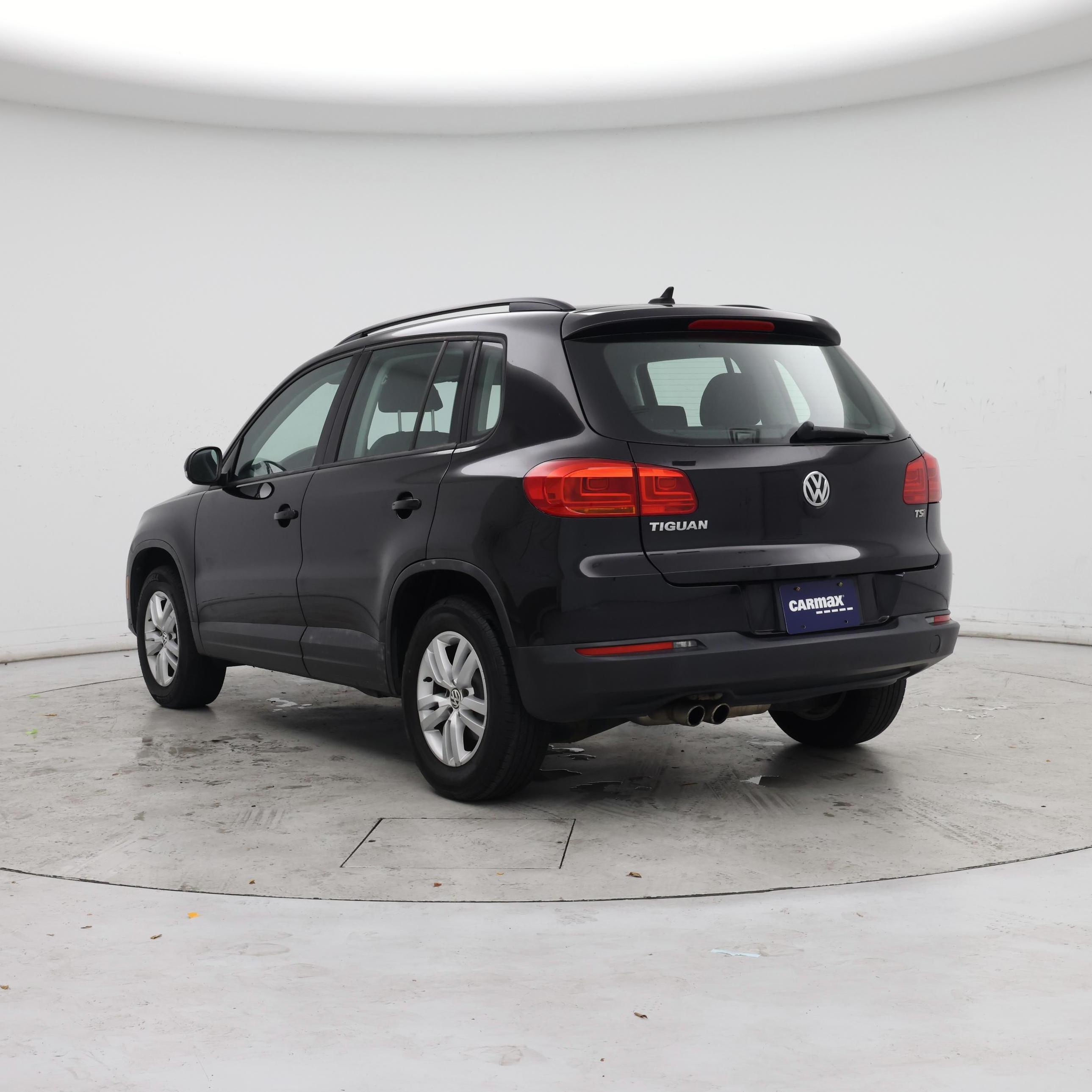 Thumbnail: 2017 Volkswagen Tiguan - 2