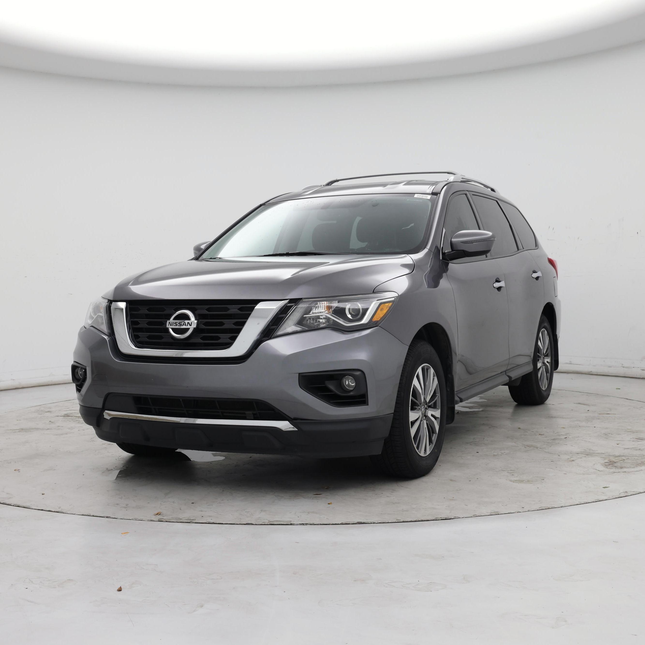 Thumbnail: 2017 Nissan Pathfinder - 4