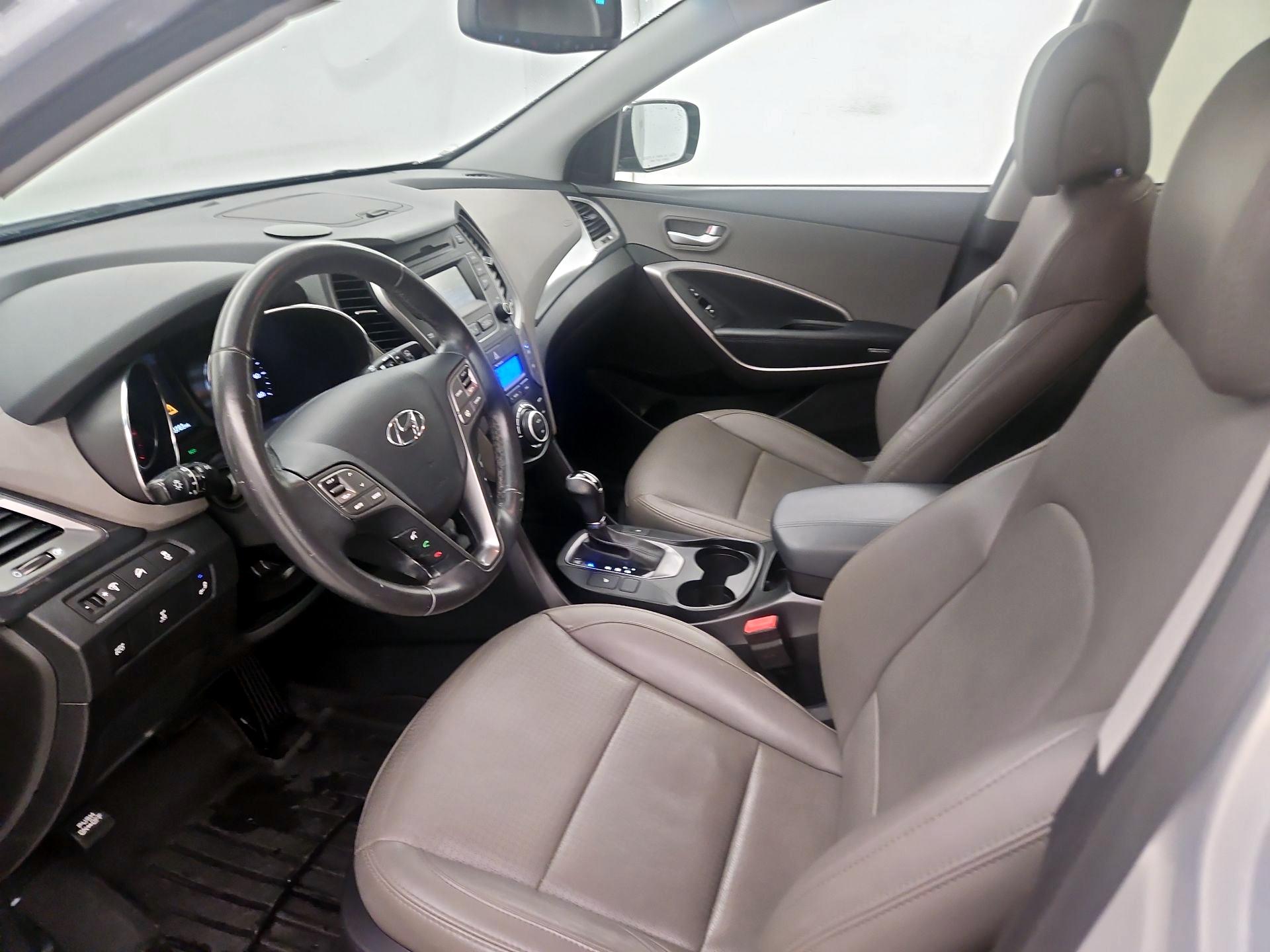Thumbnail: 2016 Hyundai Santa Fe - 11