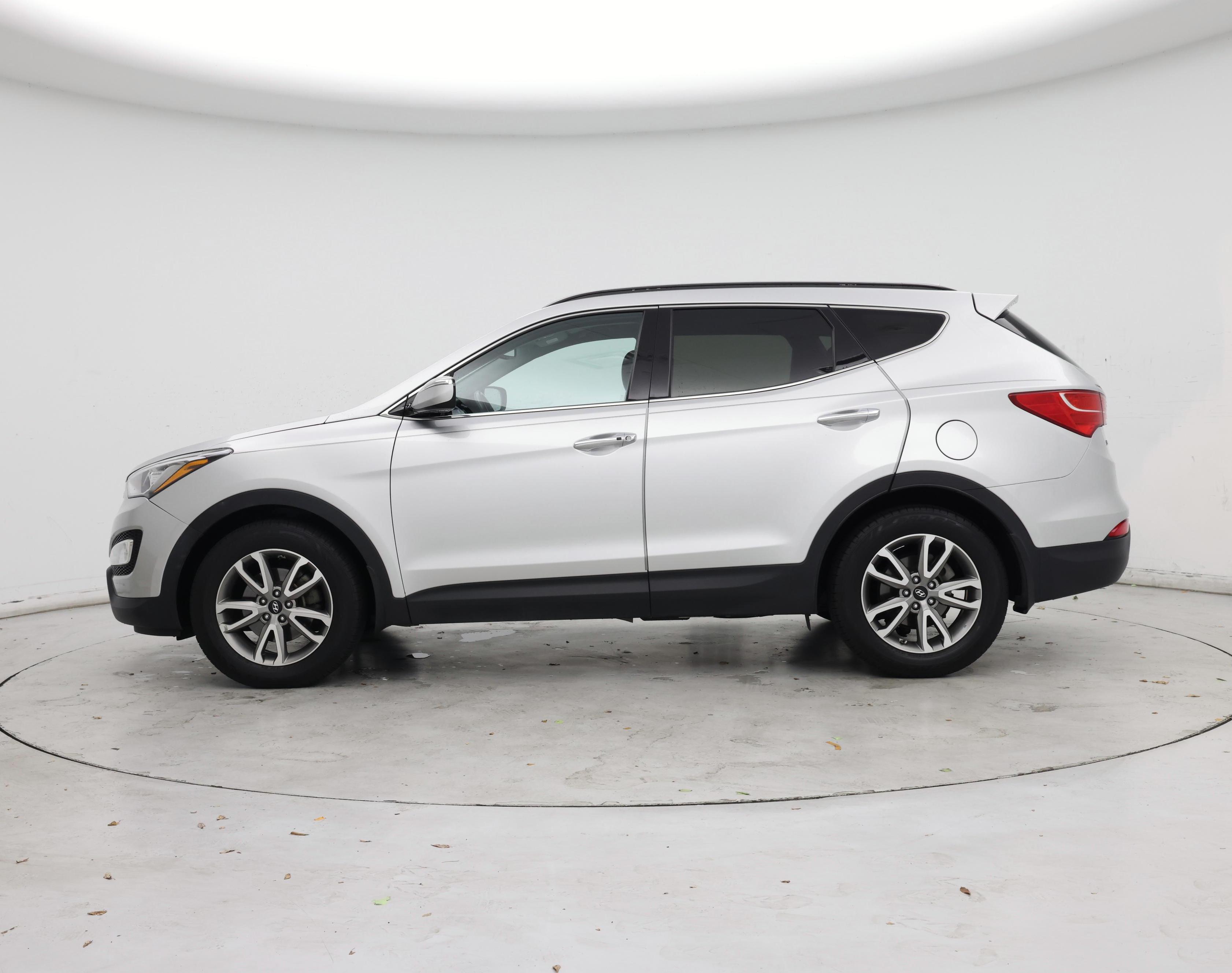 Thumbnail: 2016 Hyundai Santa Fe - 3