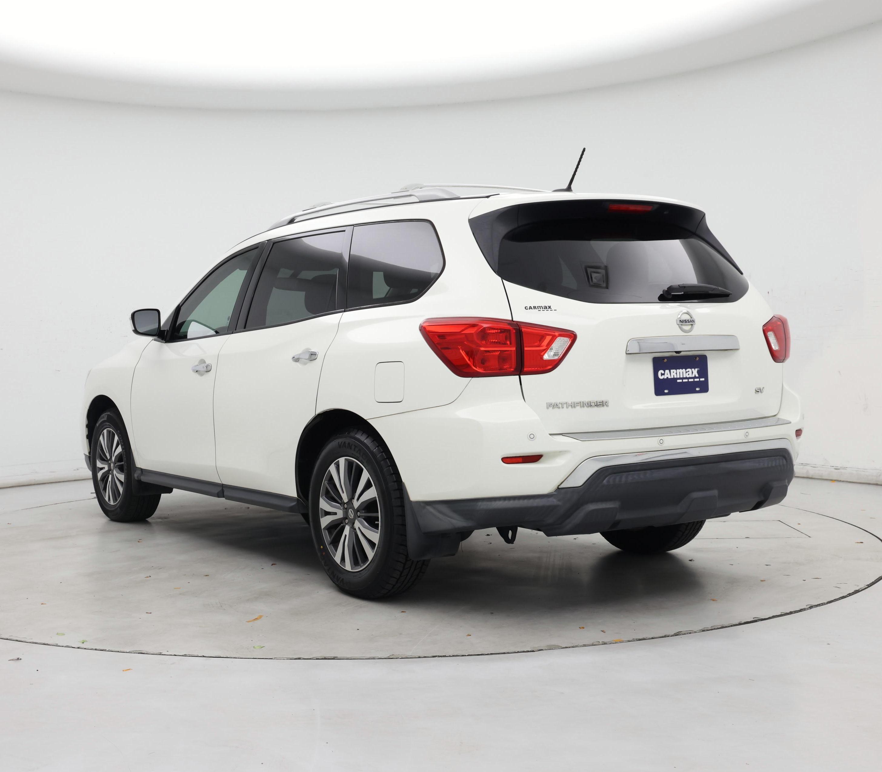 Thumbnail: 2018 Nissan Pathfinder - 2