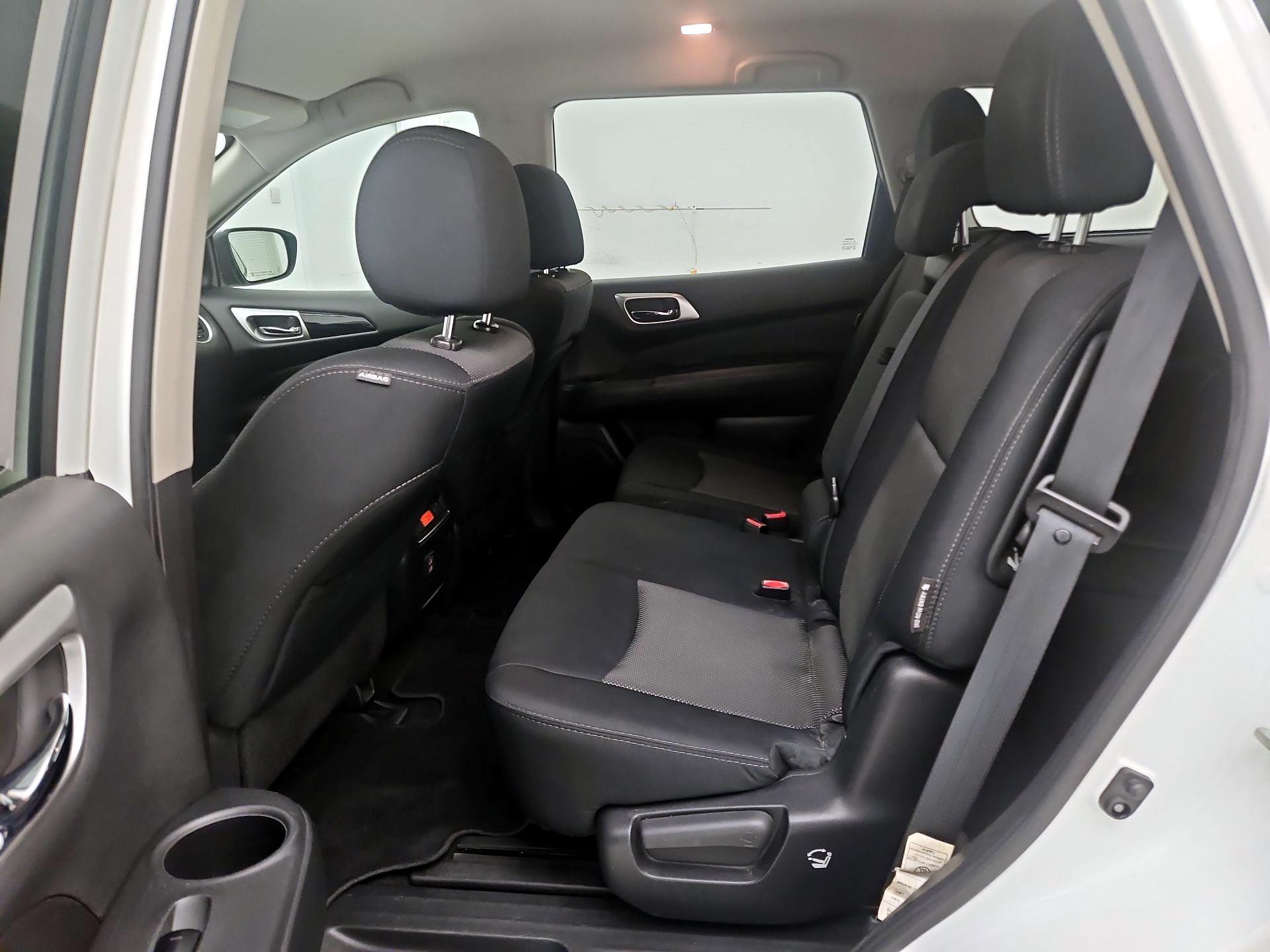 Thumbnail: 2018 Nissan Pathfinder - 19
