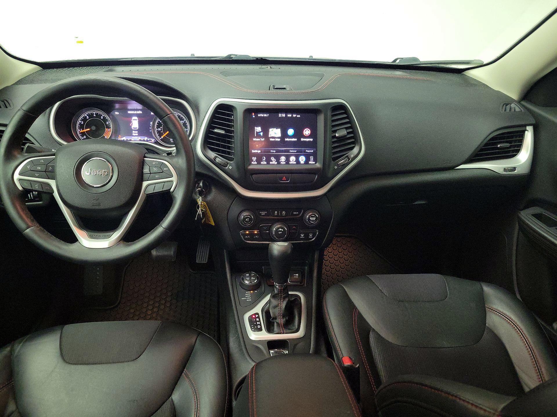Thumbnail: 2015 Jeep Cherokee - 9