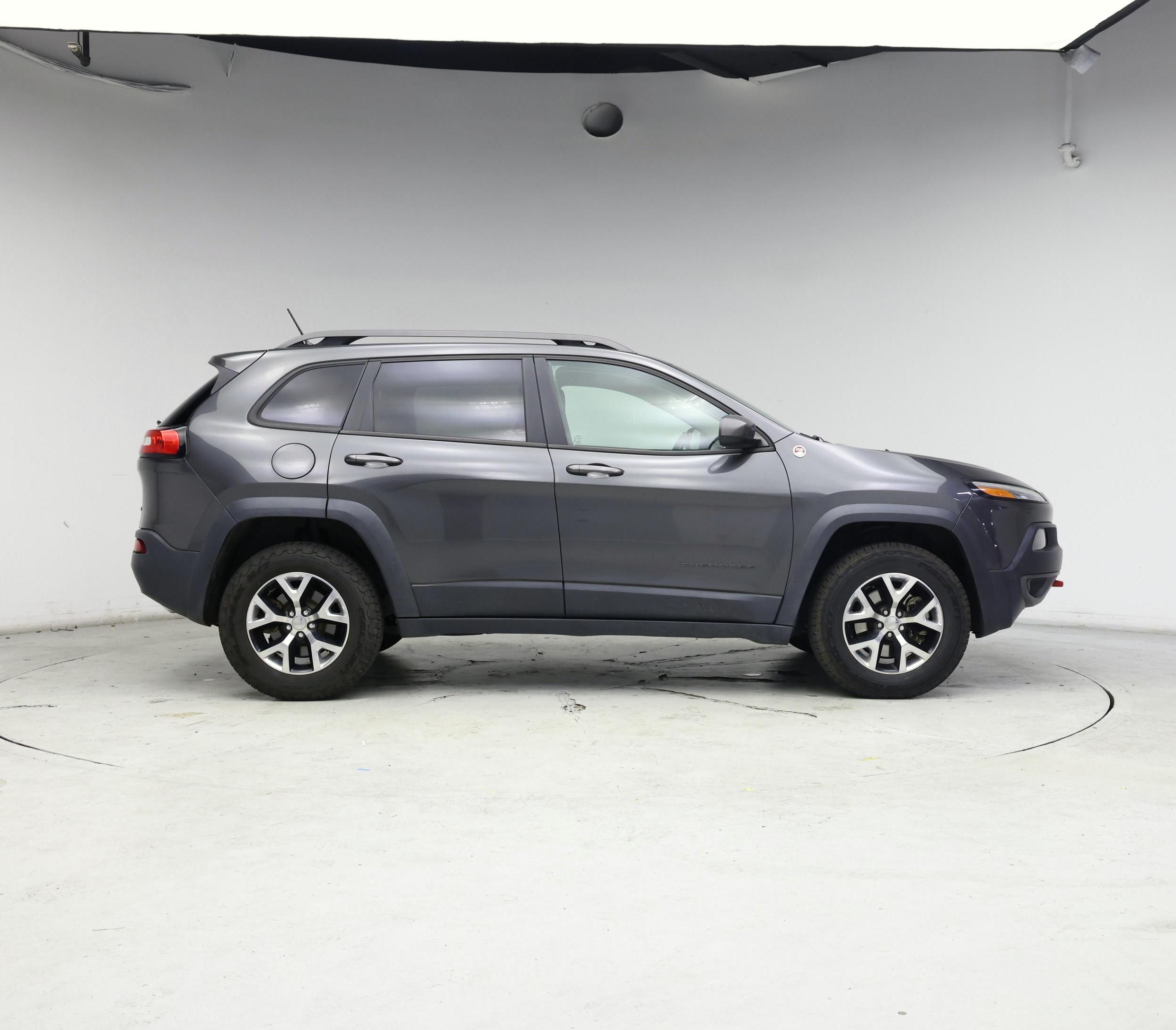 Thumbnail: 2015 Jeep Cherokee - 7