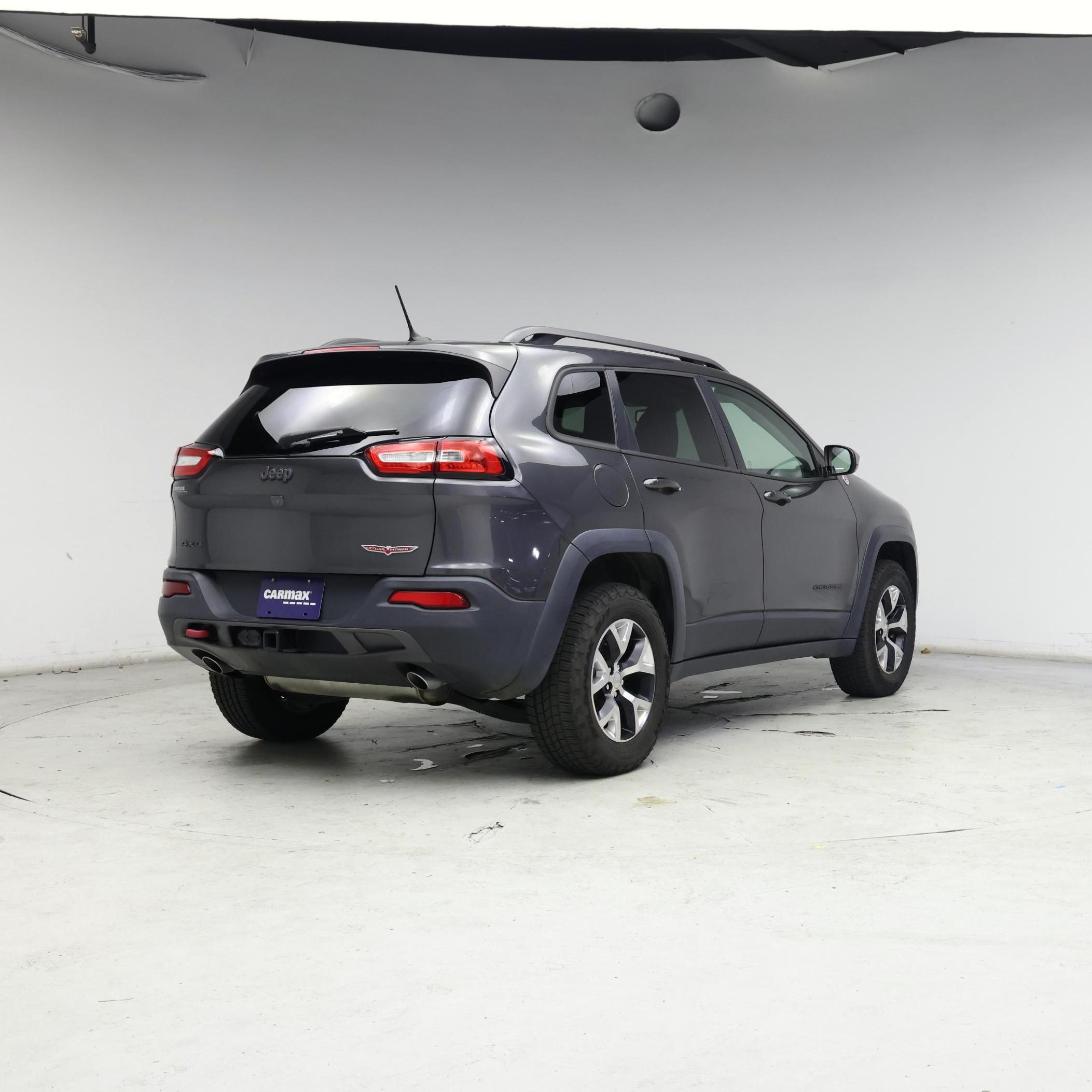 Thumbnail: 2015 Jeep Cherokee - 8