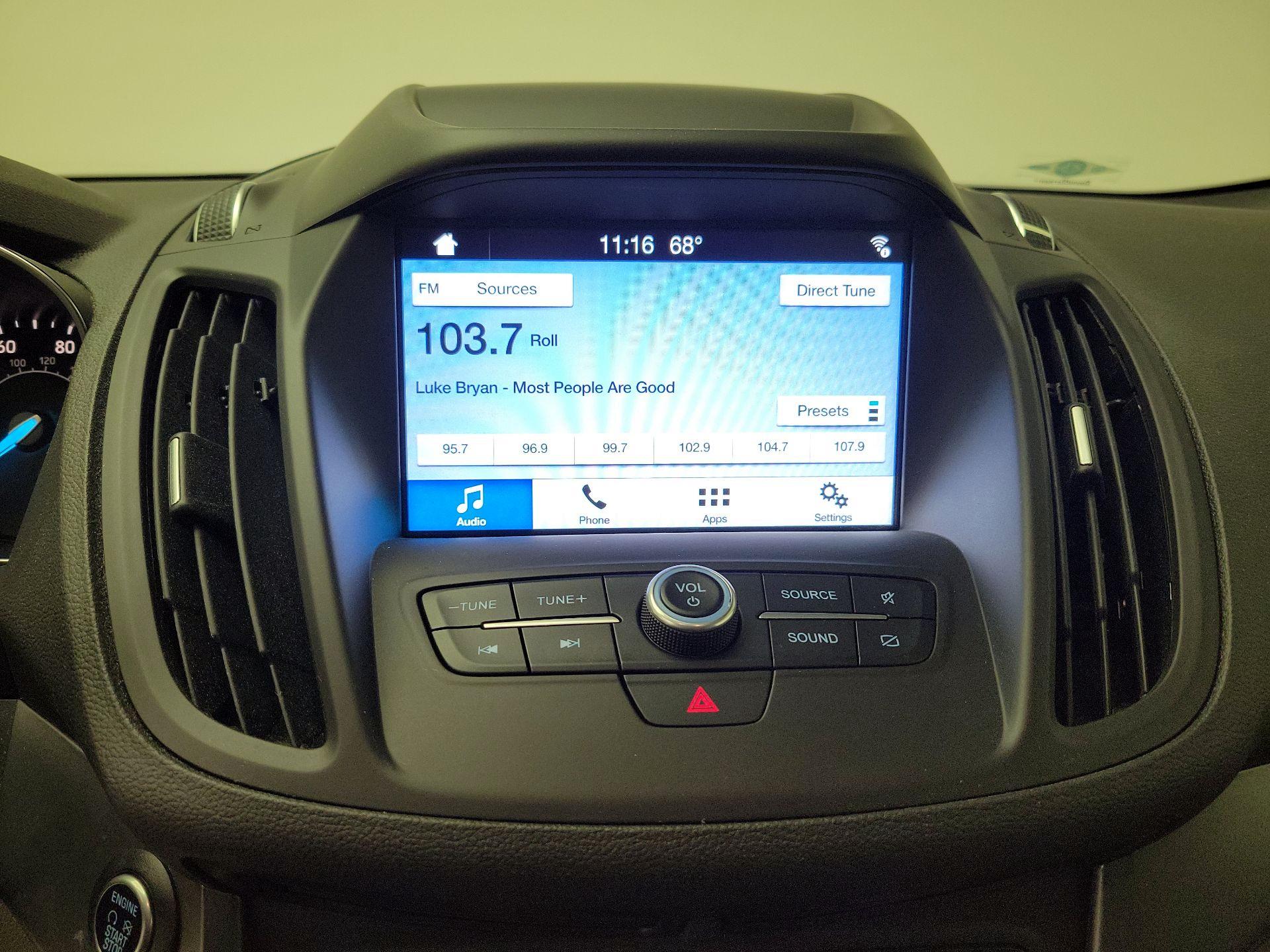 Thumbnail: 2019 Ford Escape - 15