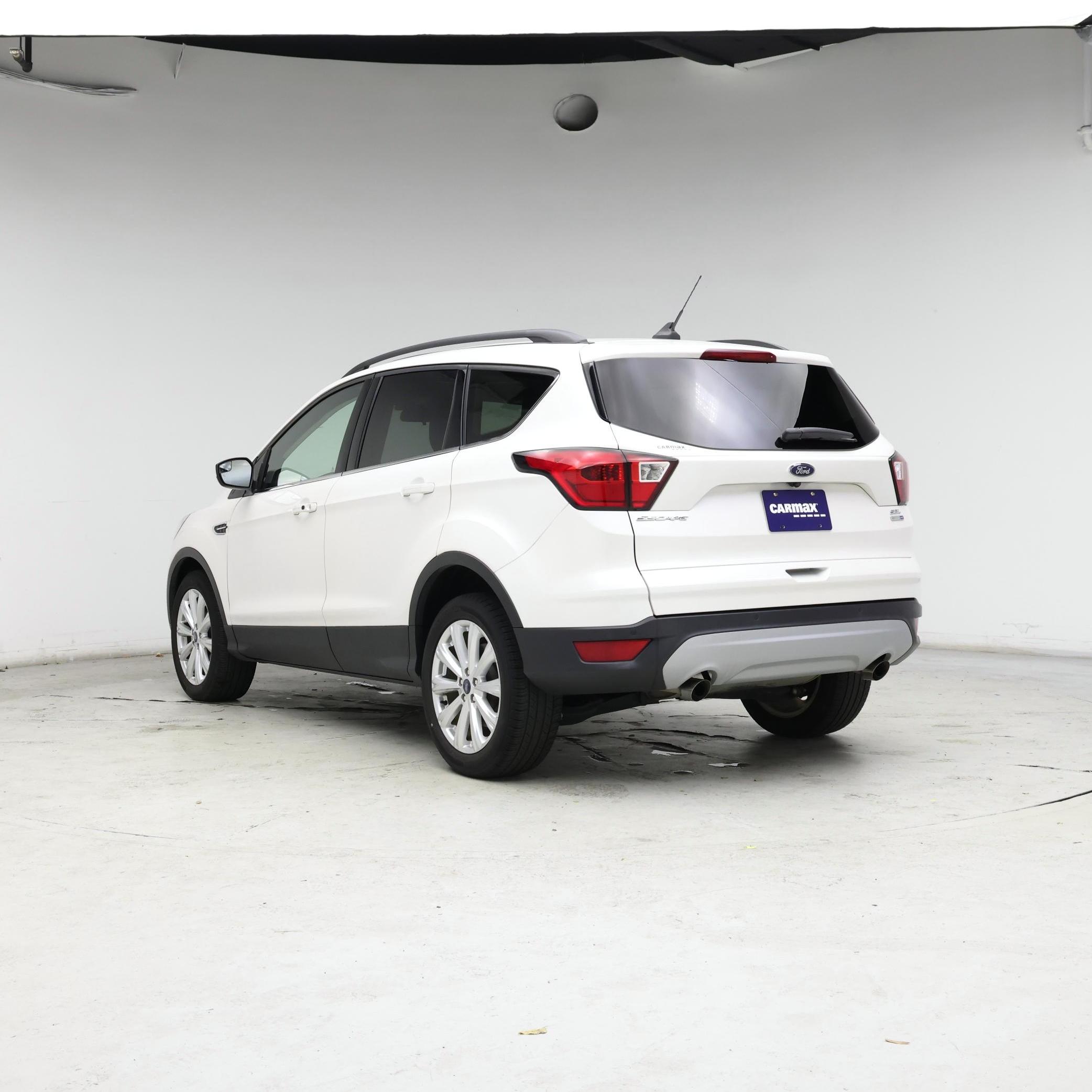 Thumbnail: 2019 Ford Escape - 2