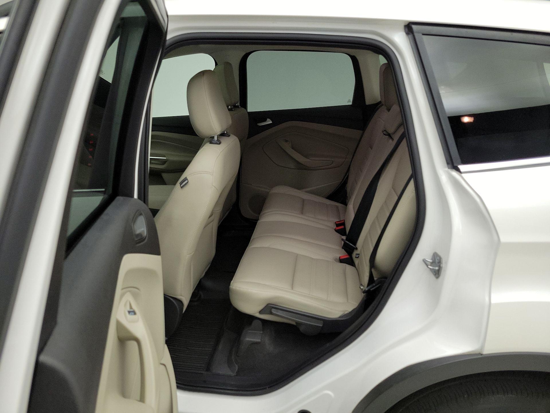 Thumbnail: 2019 Ford Escape - 20