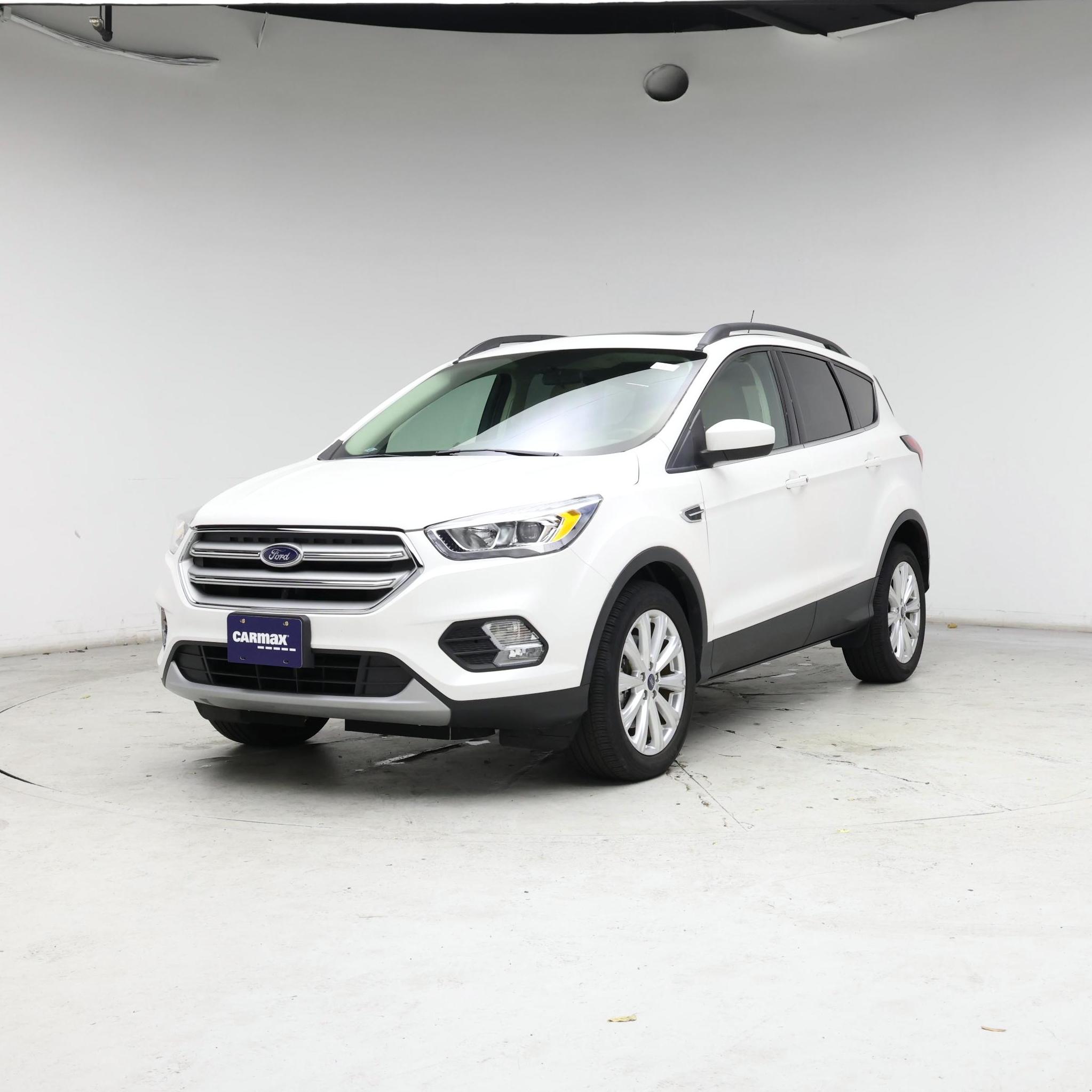 Thumbnail: 2019 Ford Escape - 4