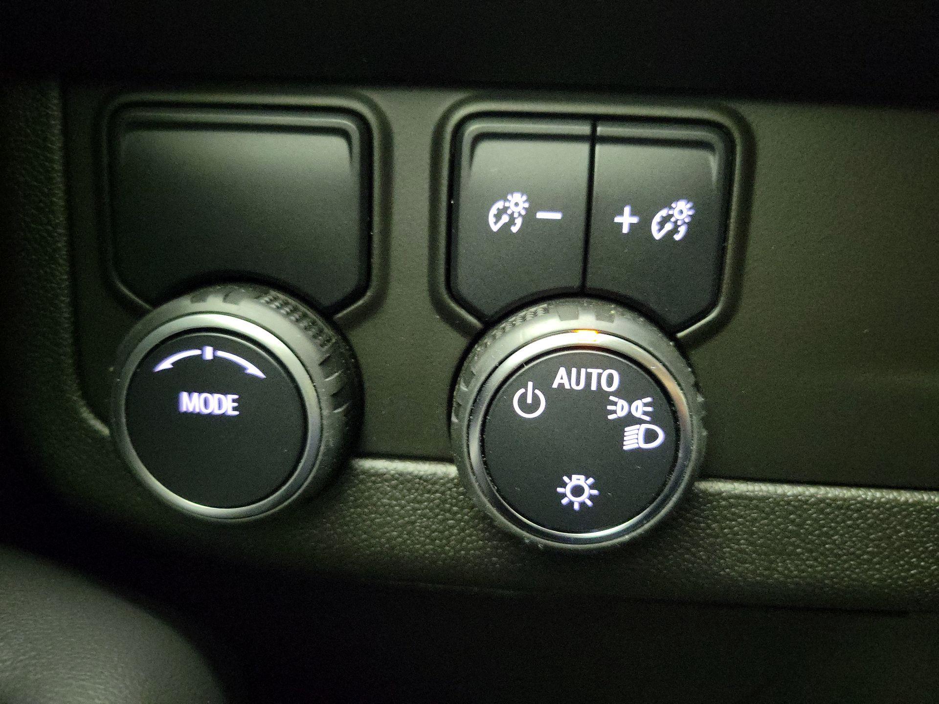 Thumbnail: 2021 Chevrolet Suburban - 13