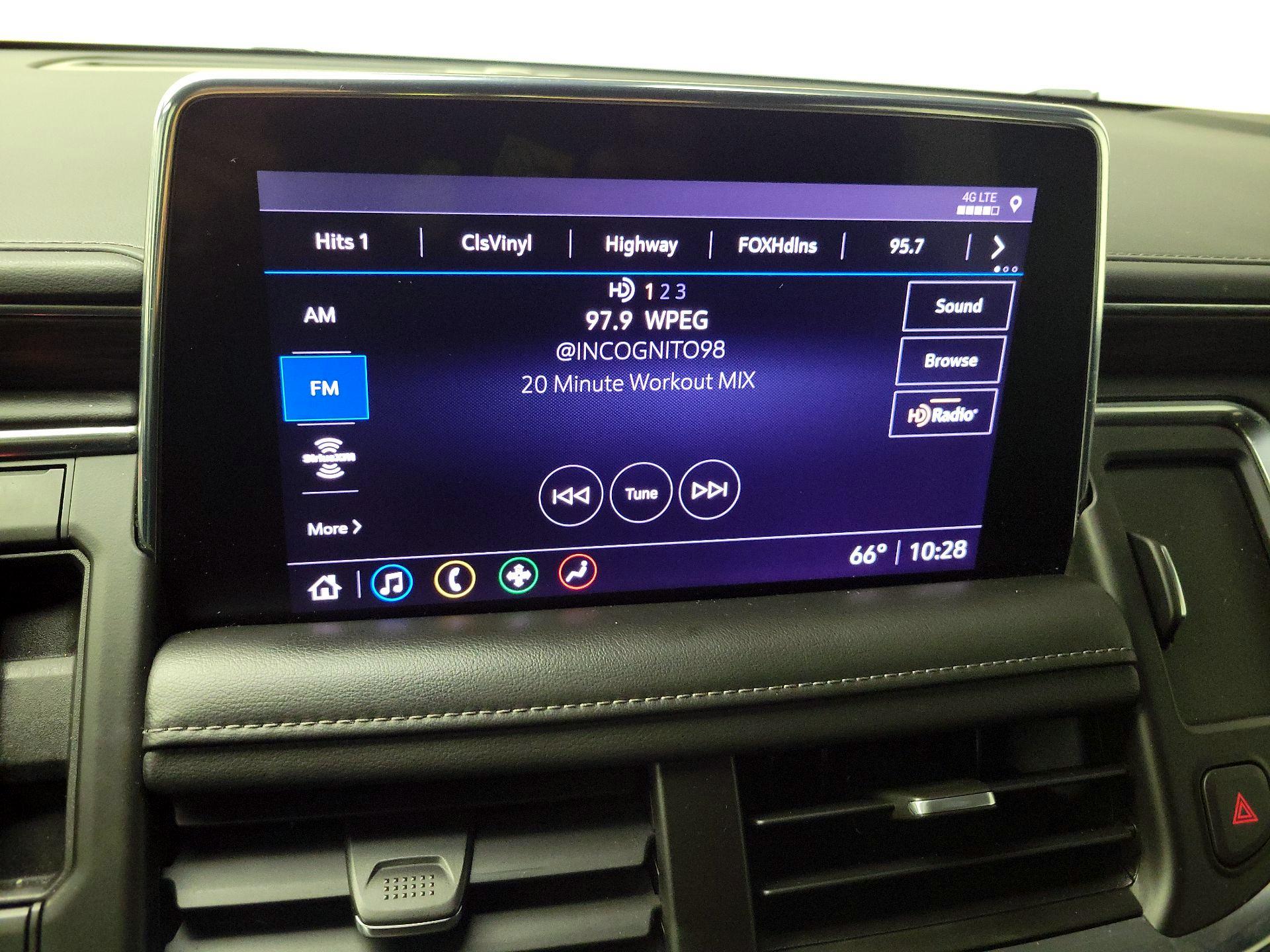 Thumbnail: 2021 Chevrolet Suburban - 15