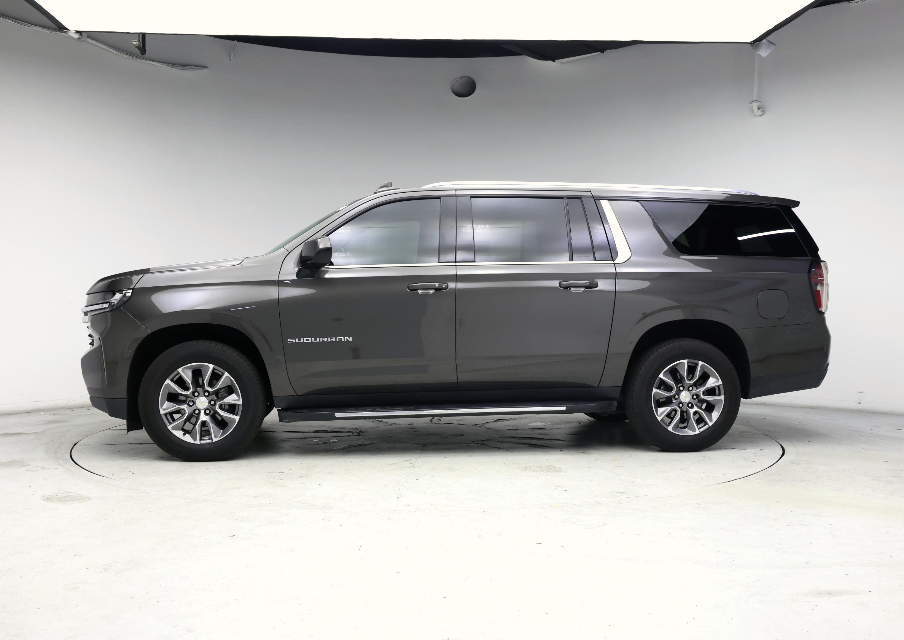 Thumbnail: 2021 Chevrolet Suburban - 3
