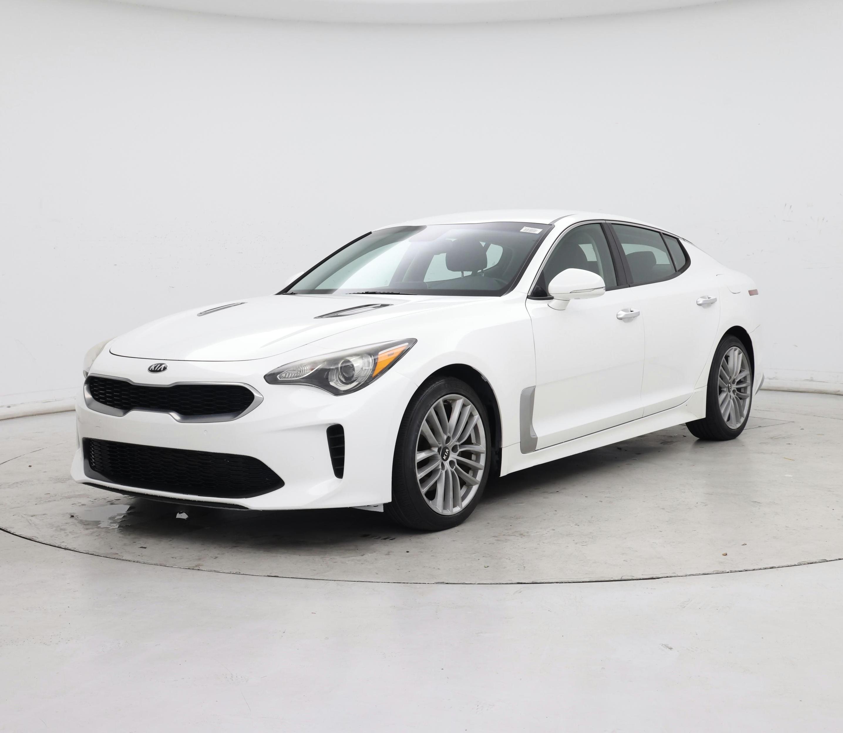 Thumbnail: 2018 Kia Stinger - 4