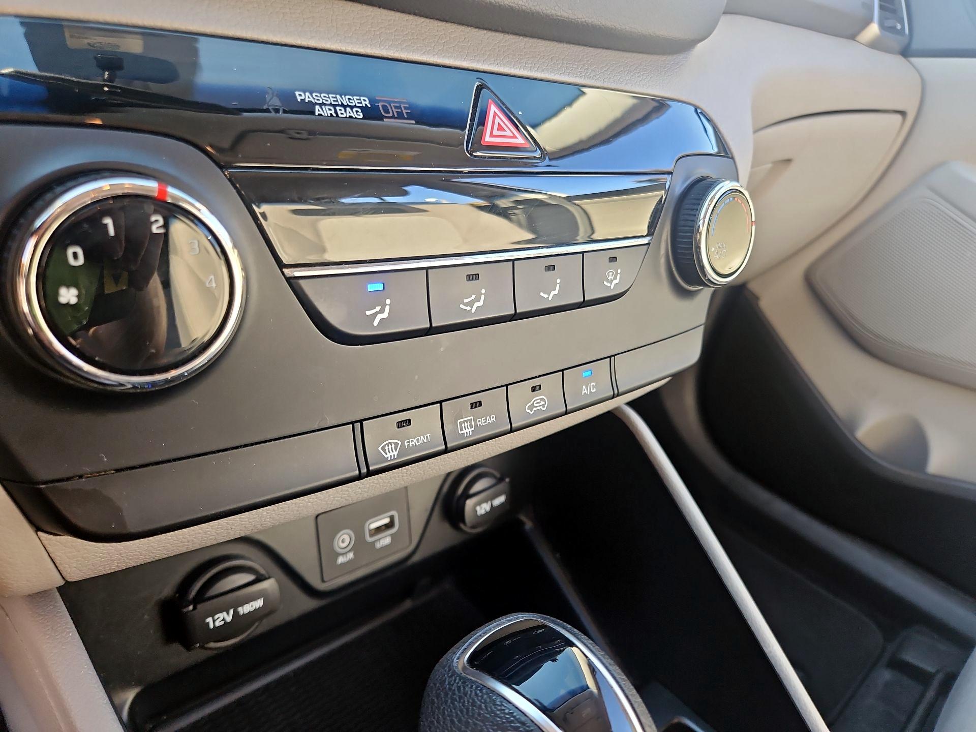 Thumbnail: 2016 Hyundai Tucson - 16