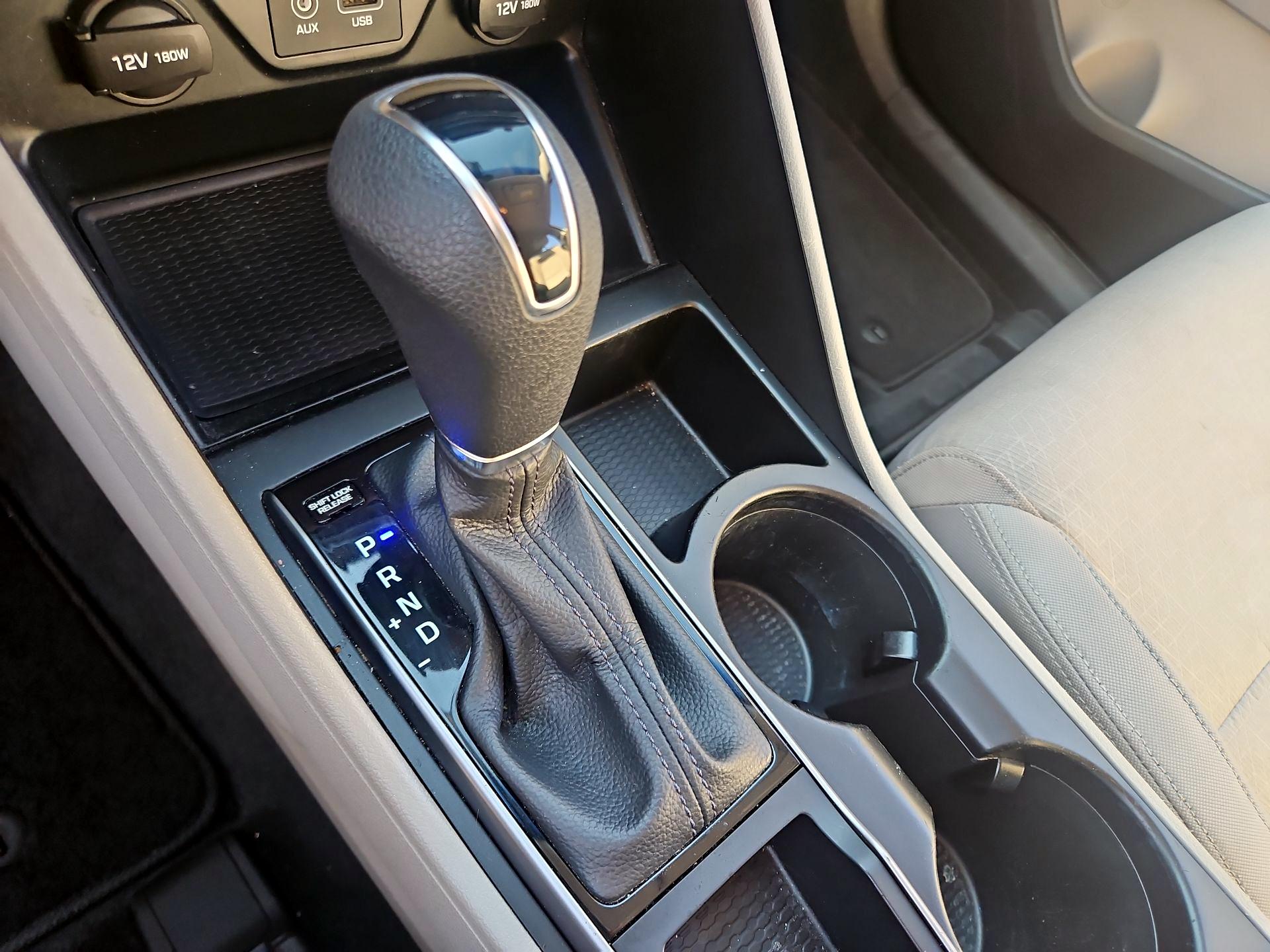 Thumbnail: 2016 Hyundai Tucson - 17