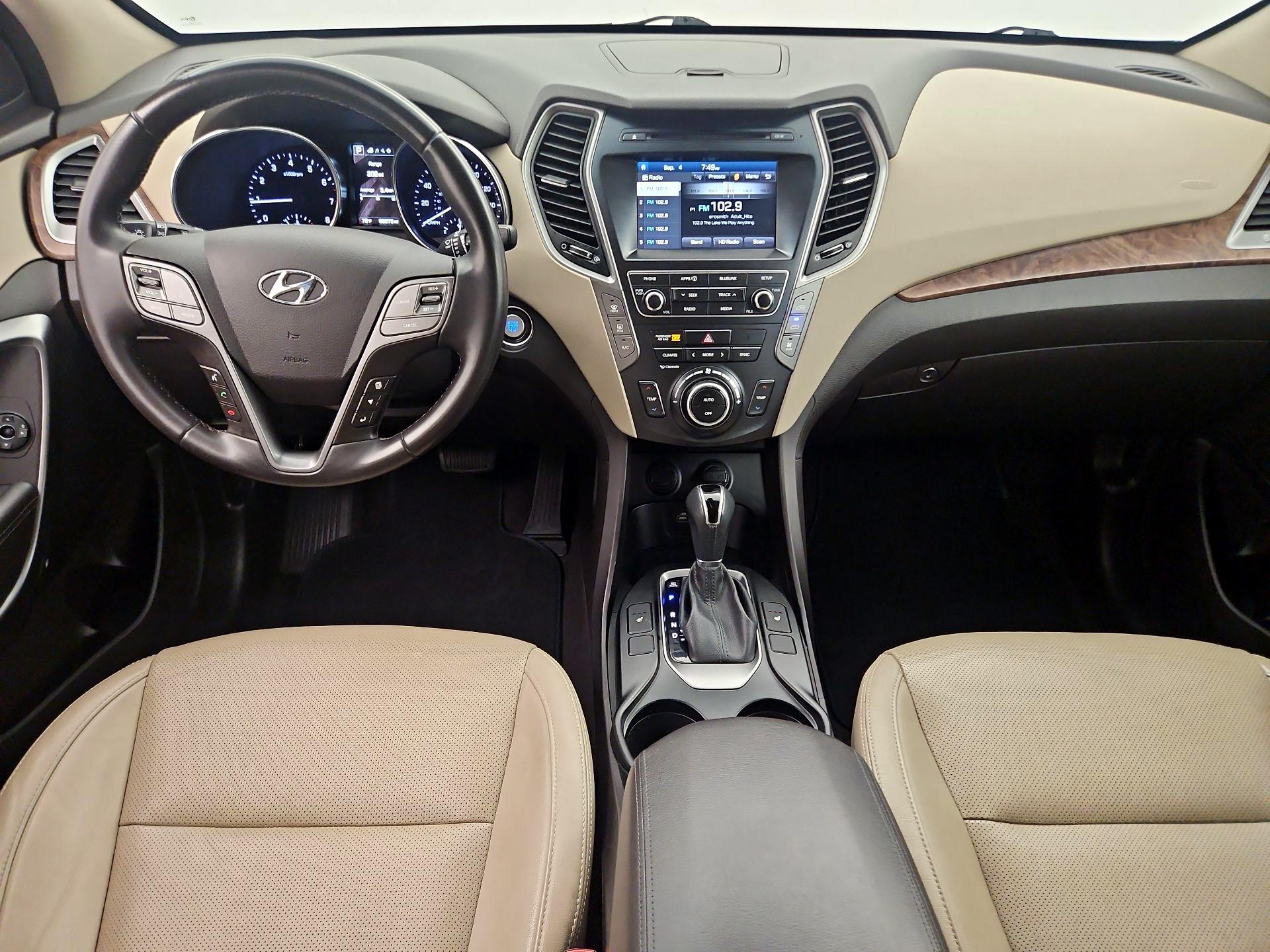 Thumbnail: 2017 Hyundai Santa Fe - 9