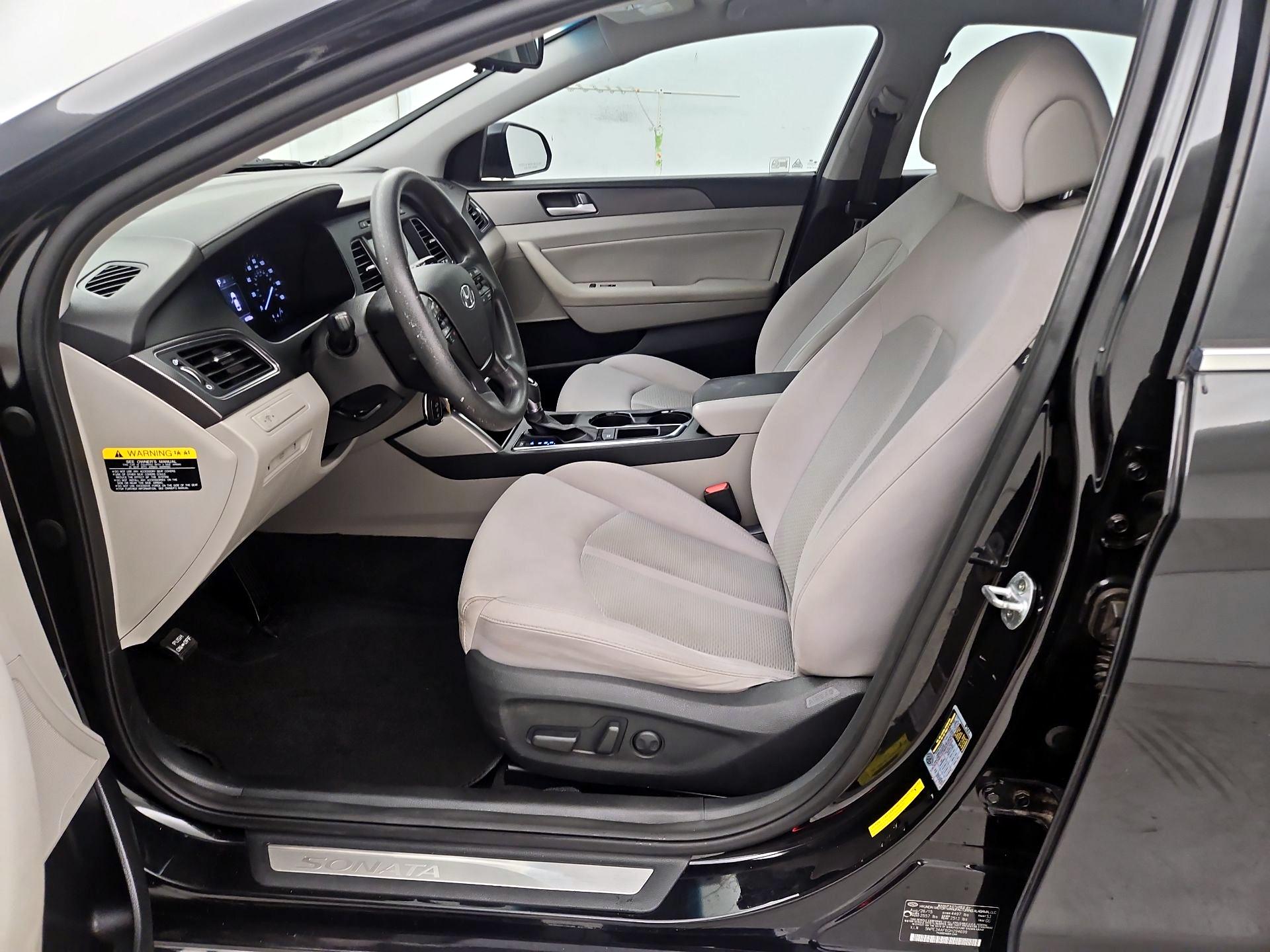 Thumbnail: 2016 Hyundai Sonata - 11