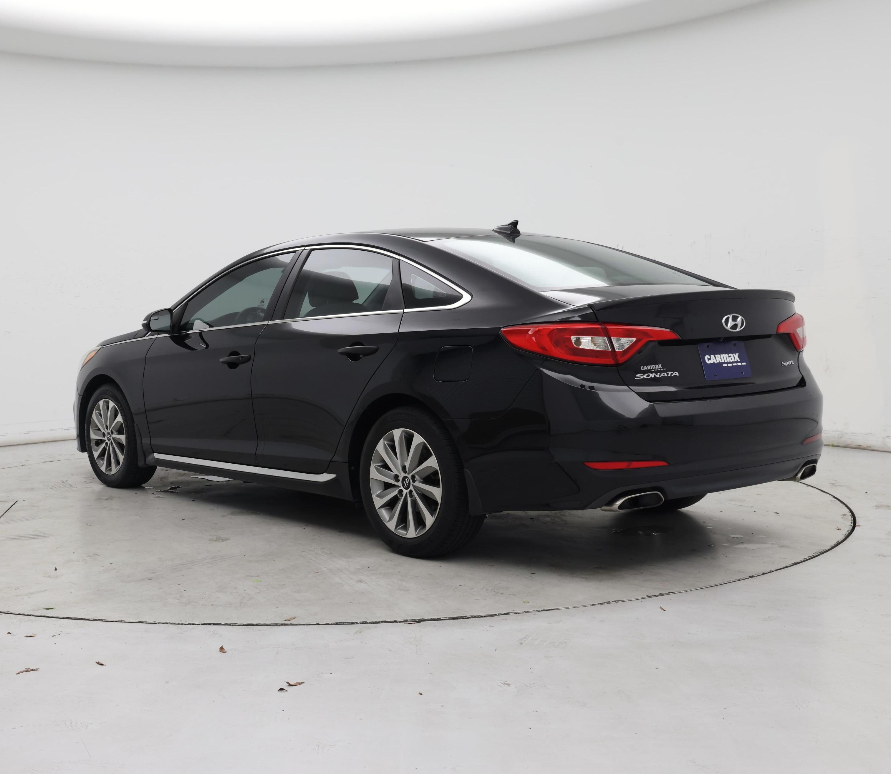 Thumbnail: 2016 Hyundai Sonata - 2