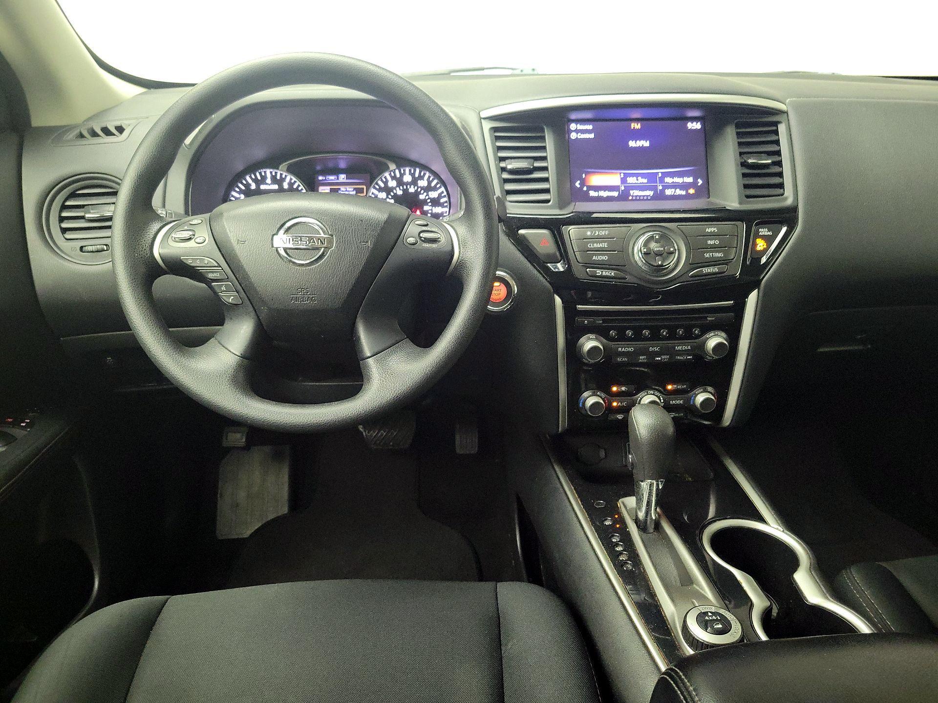 Thumbnail: 2018 Nissan Pathfinder - 10