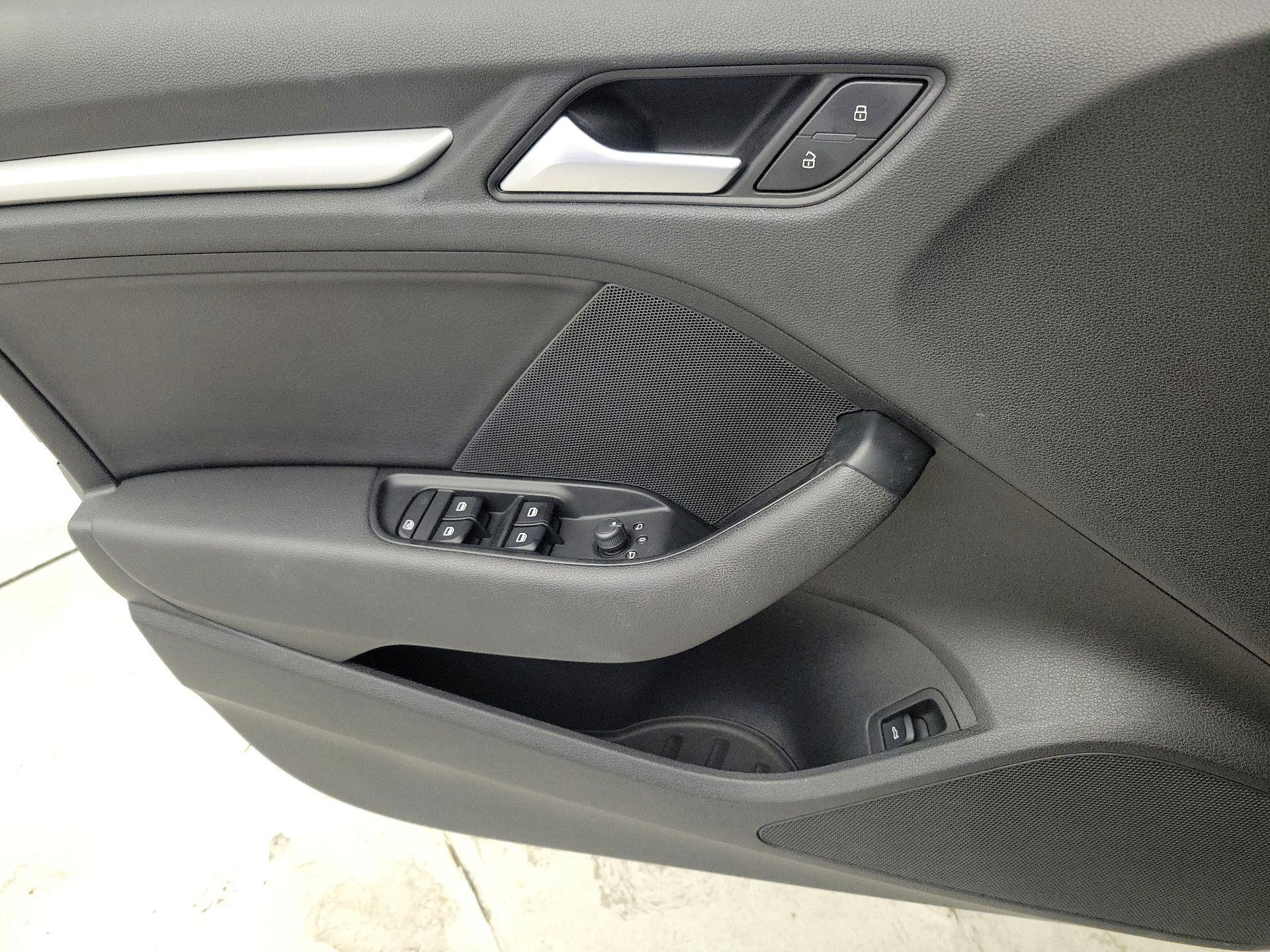 Thumbnail: 2015 Audi A3 - 12