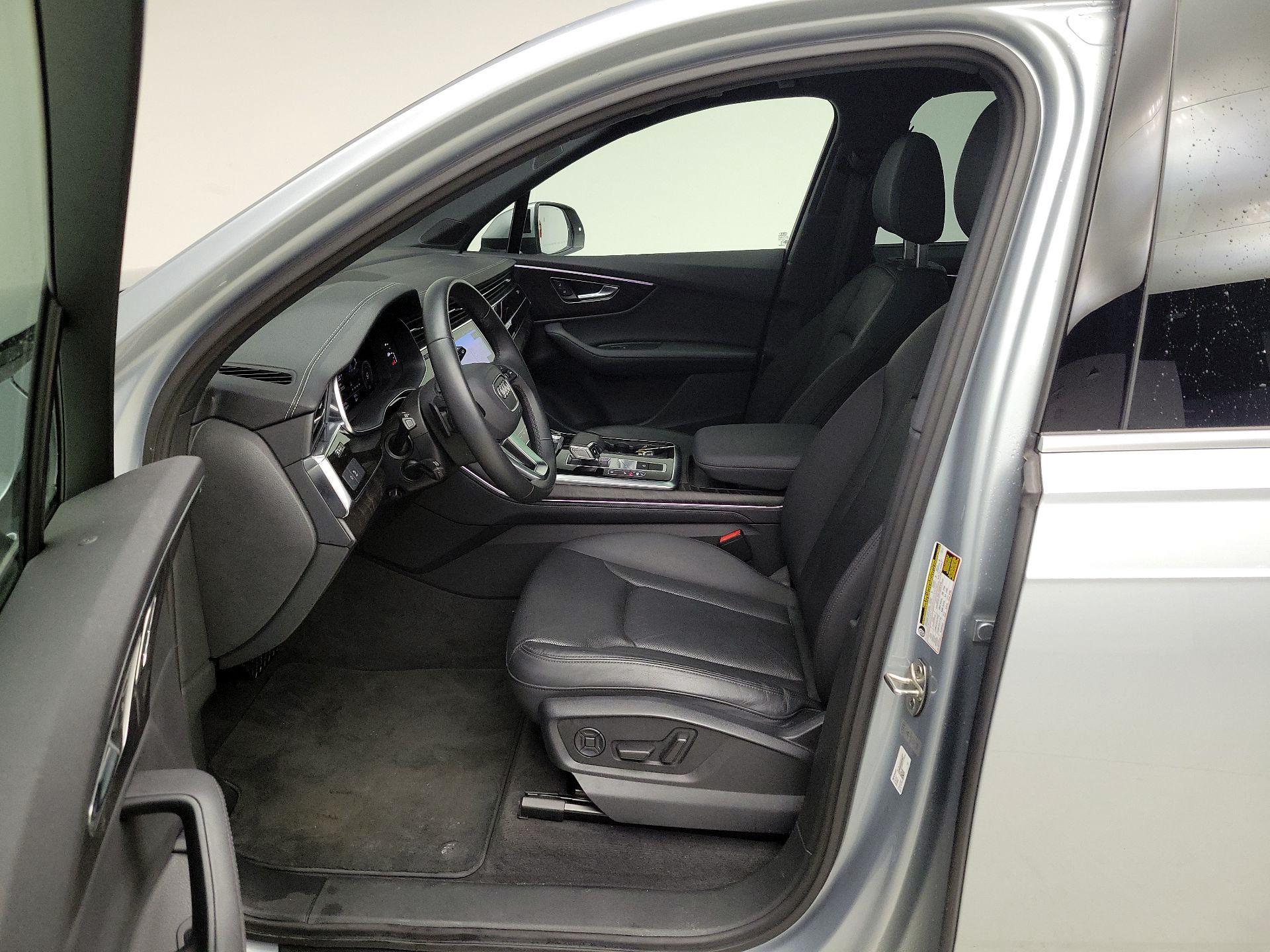 Thumbnail: 2023 Audi Q7 - 11