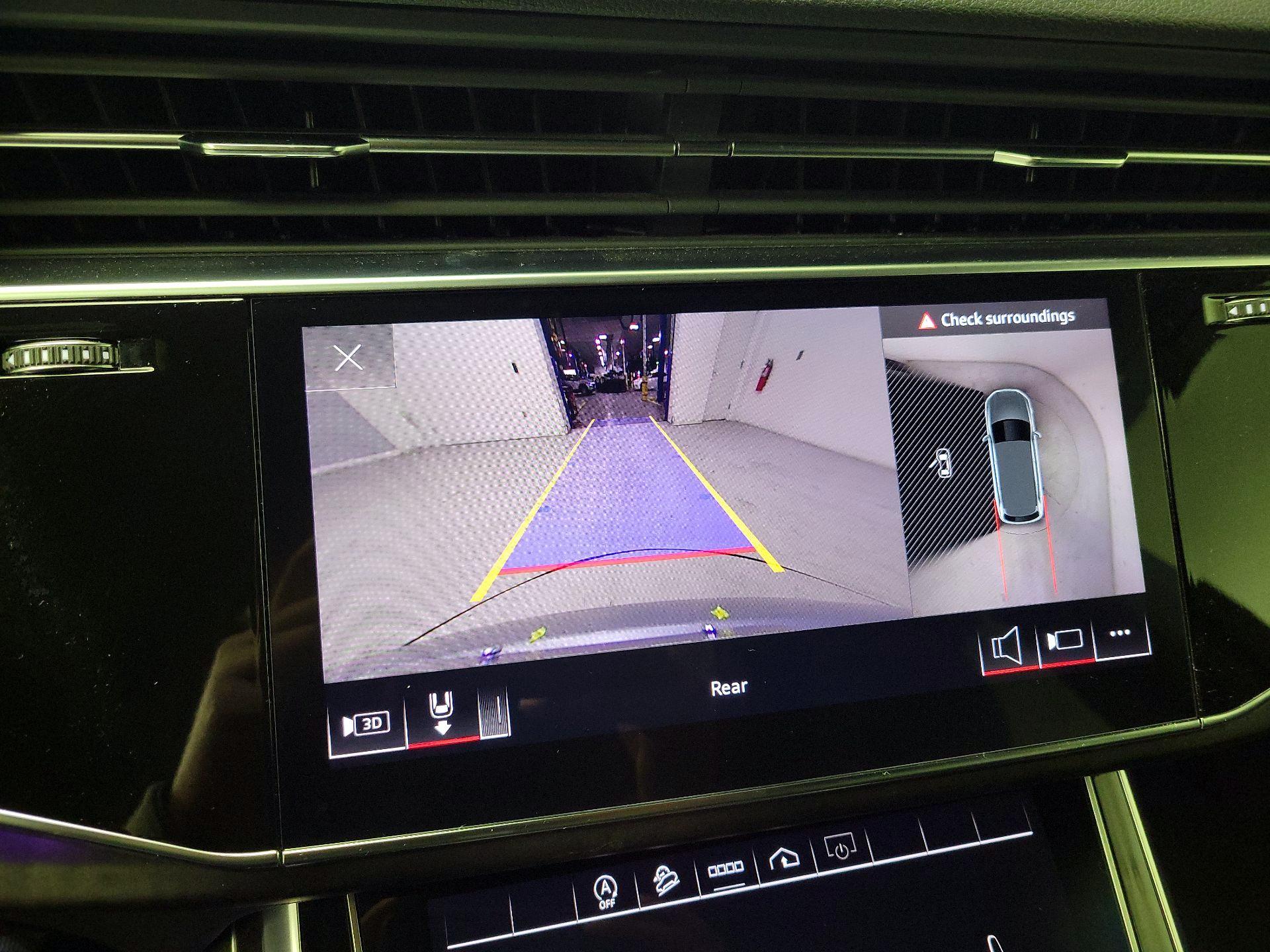 Thumbnail: 2023 Audi Q7 - 15