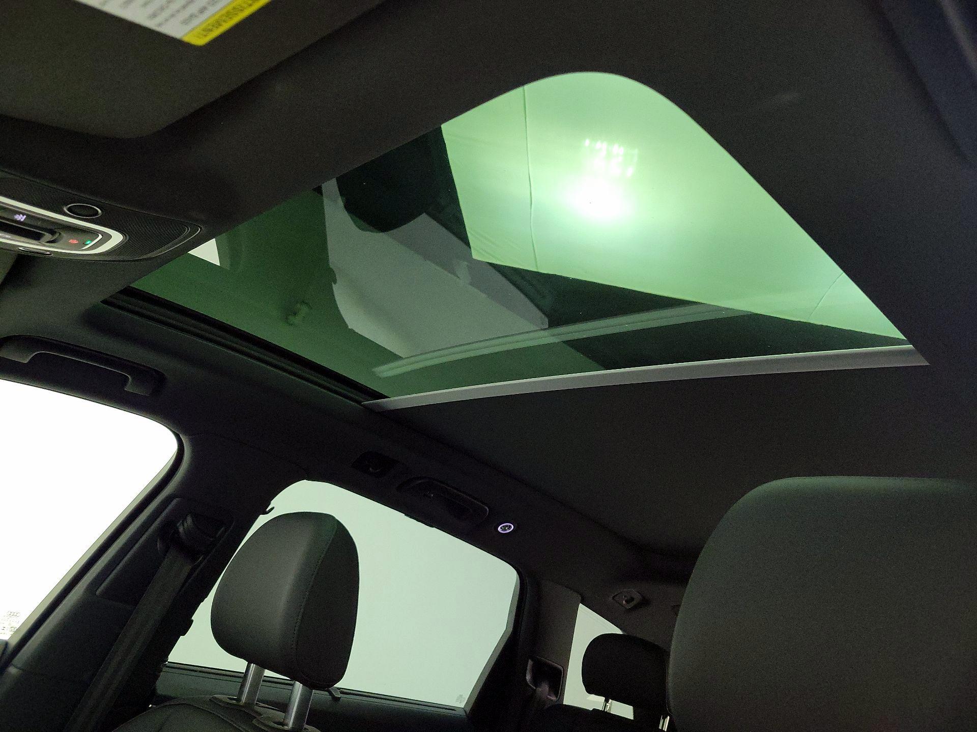 Thumbnail: 2023 Audi Q7 - 20