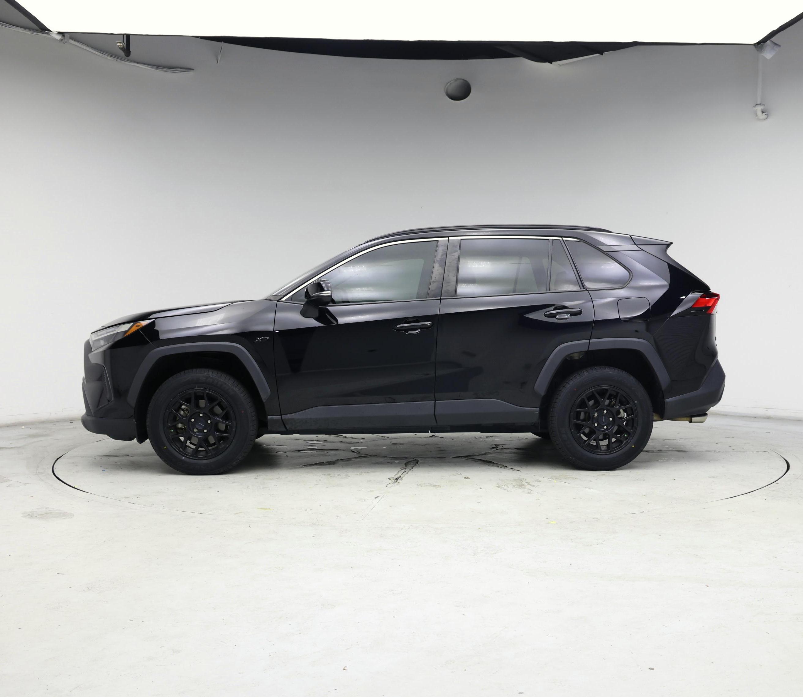 Thumbnail: 2022 Toyota RAV4 - 3
