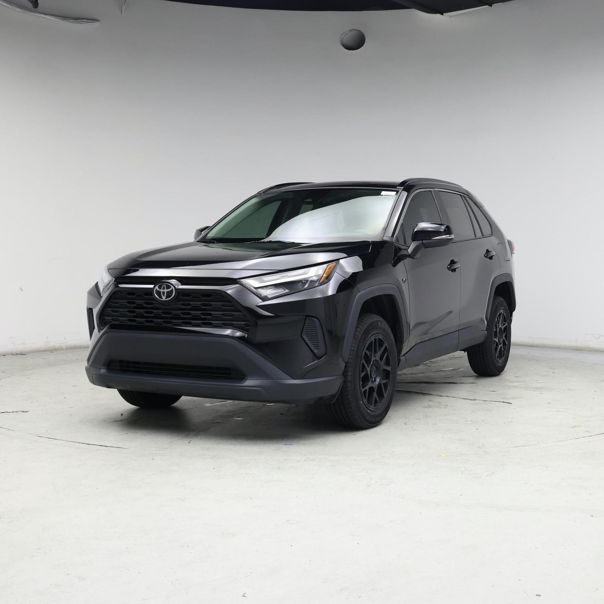 Thumbnail: 2022 Toyota RAV4 - 4
