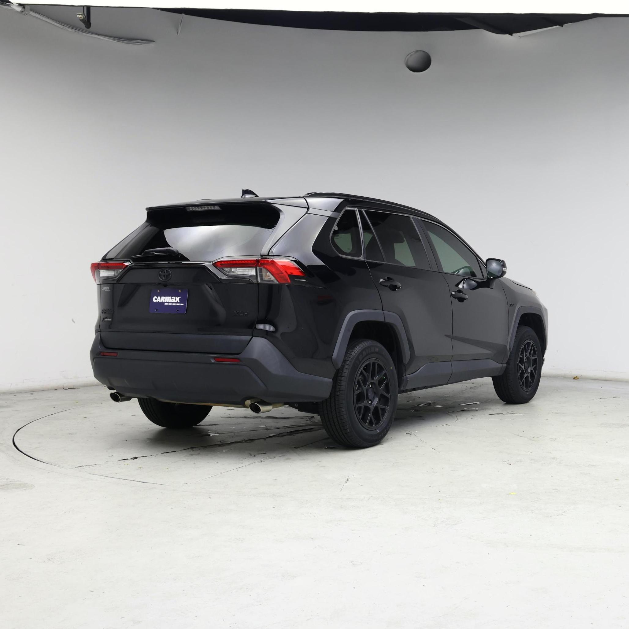 Thumbnail: 2022 Toyota RAV4 - 8