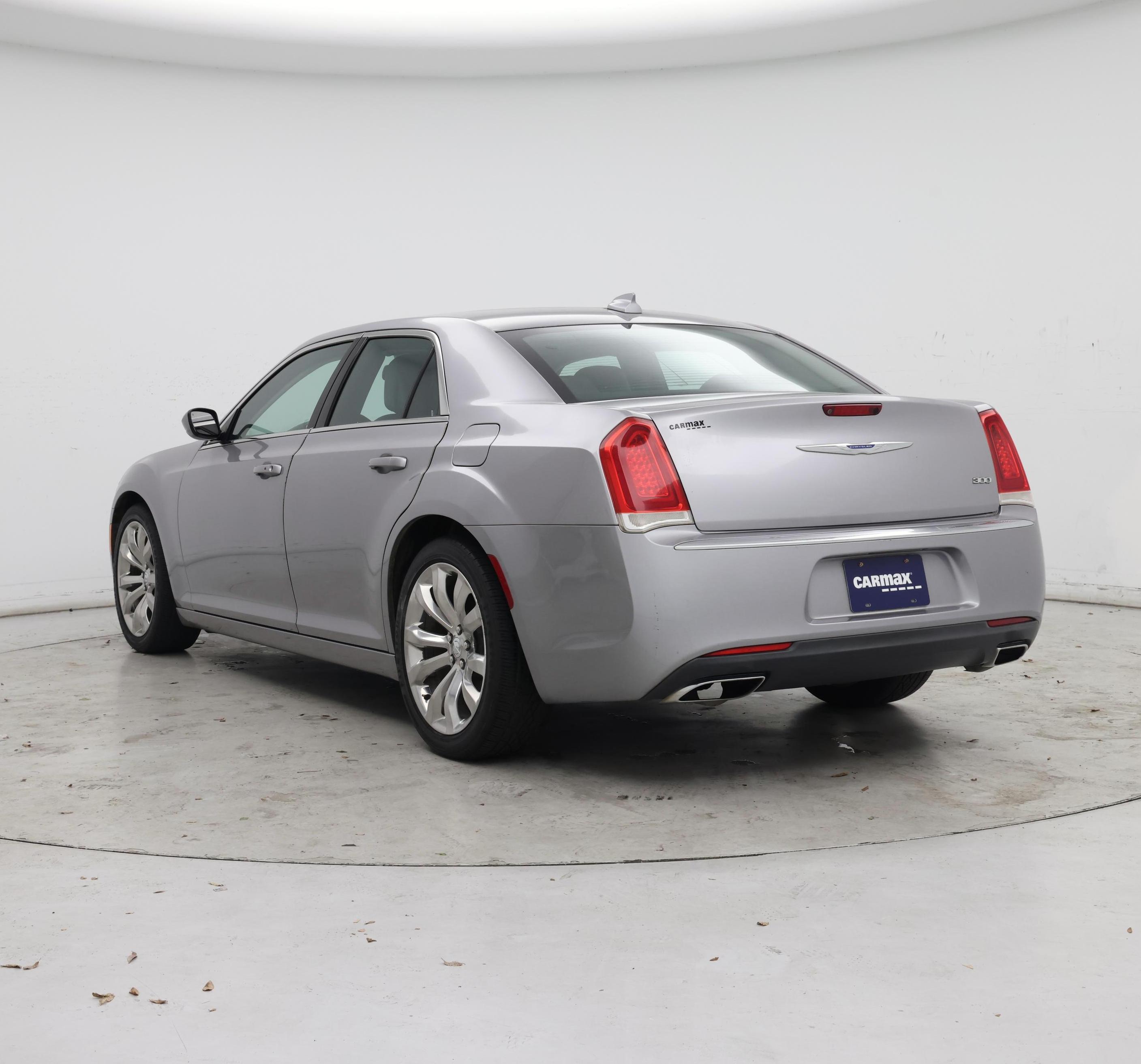 Thumbnail: 2018 Chrysler 300 - 2