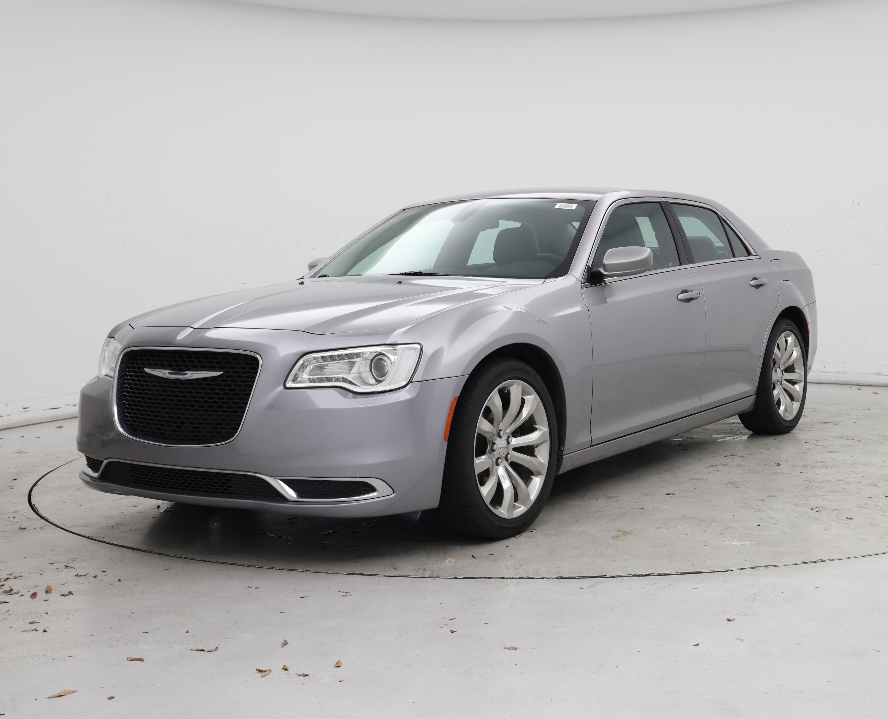 Thumbnail: 2018 Chrysler 300 - 4