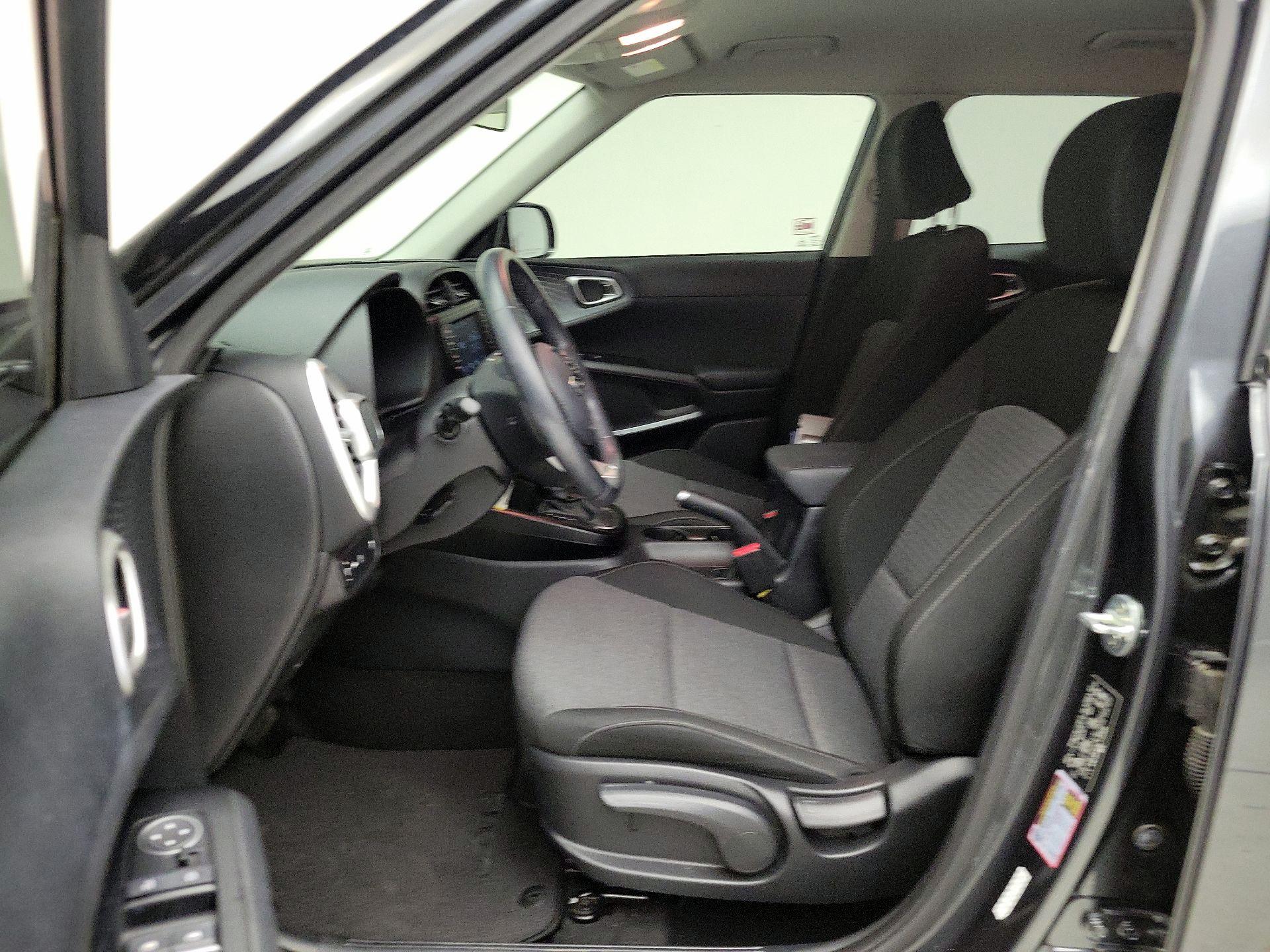 Thumbnail: 2020 Kia Soul - 11