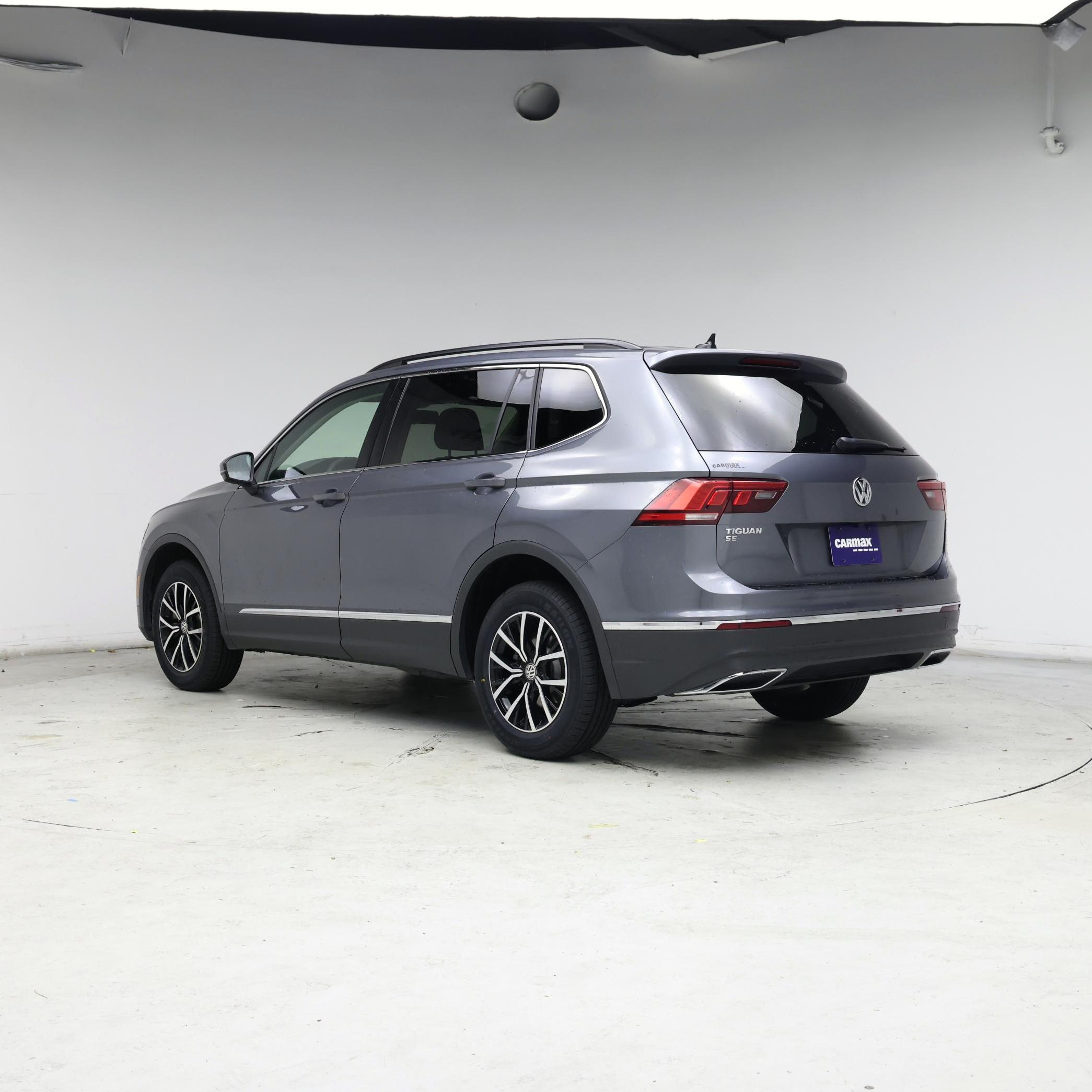 Thumbnail: 2021 Volkswagen Tiguan - 2