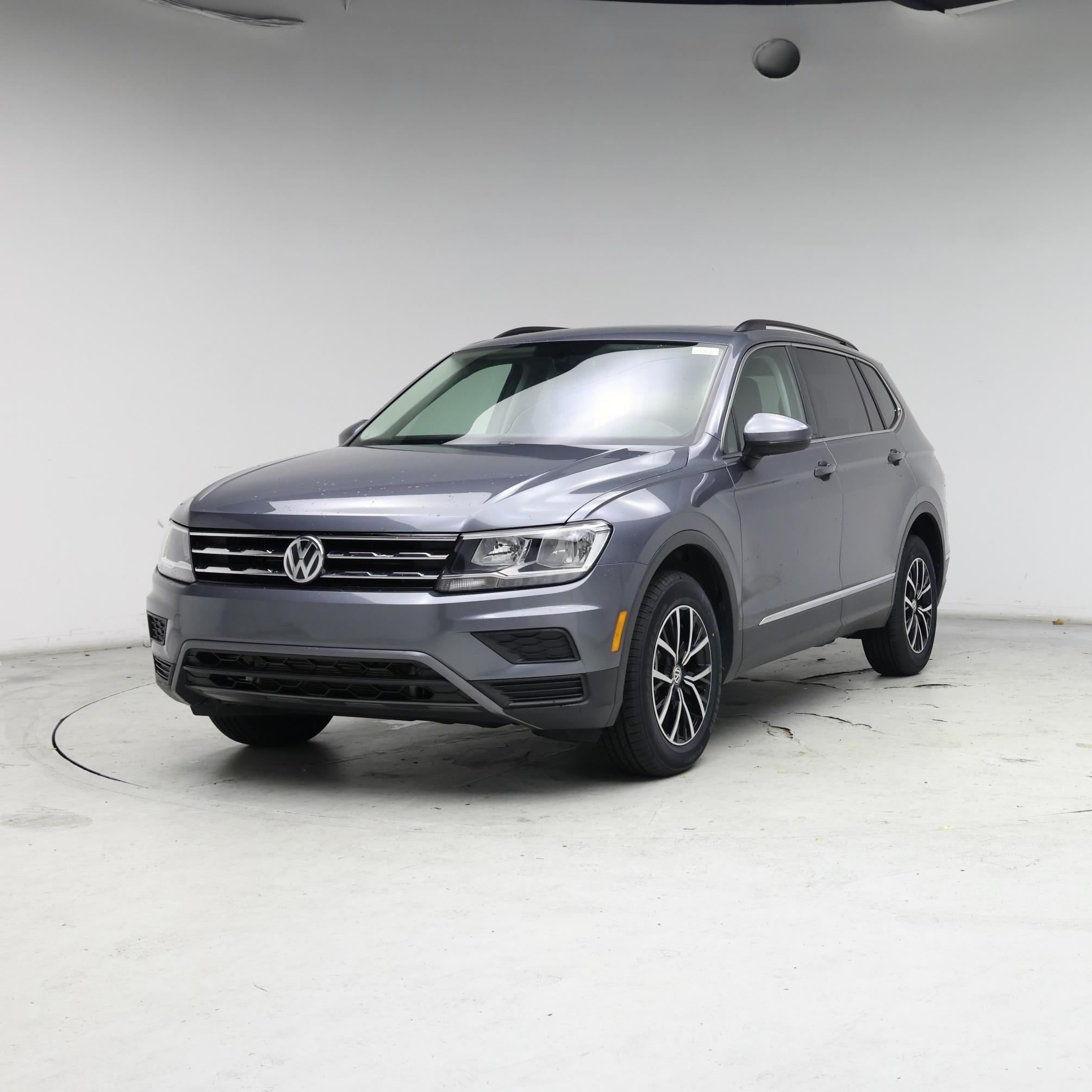 Thumbnail: 2021 Volkswagen Tiguan - 4
