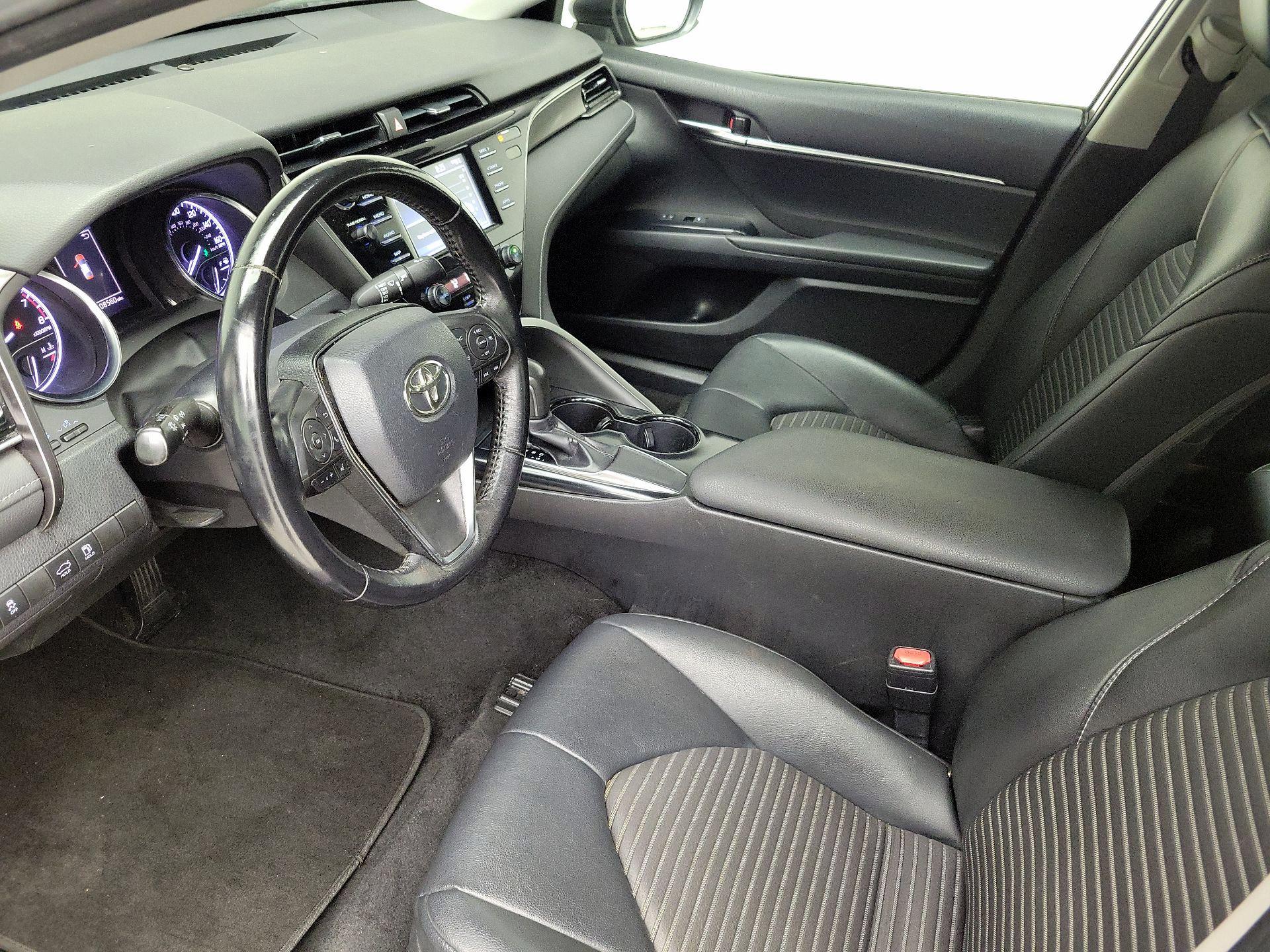 Thumbnail: 2019 Toyota Camry - 11