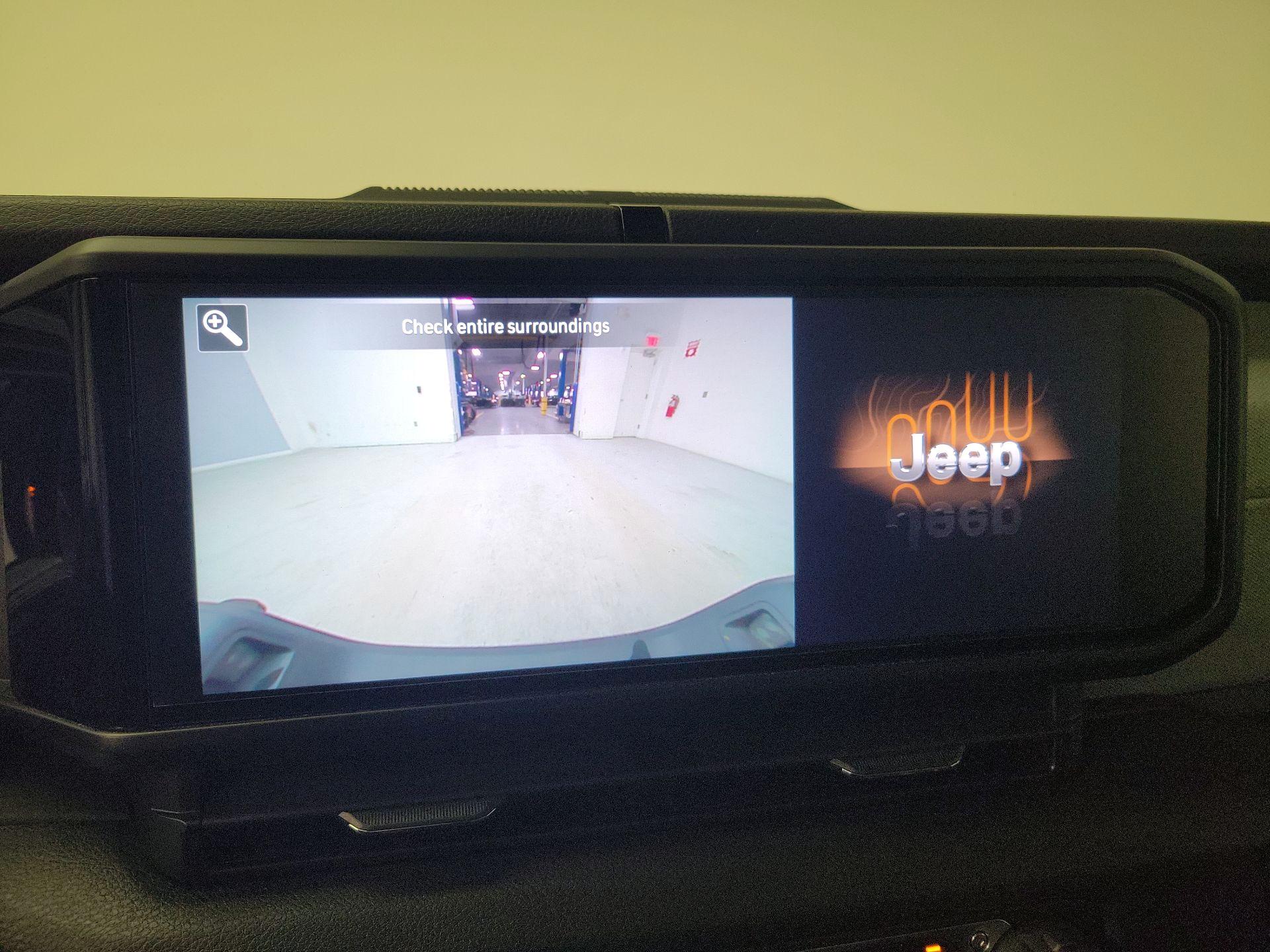 Thumbnail: 2024 Jeep Gladiator - 14