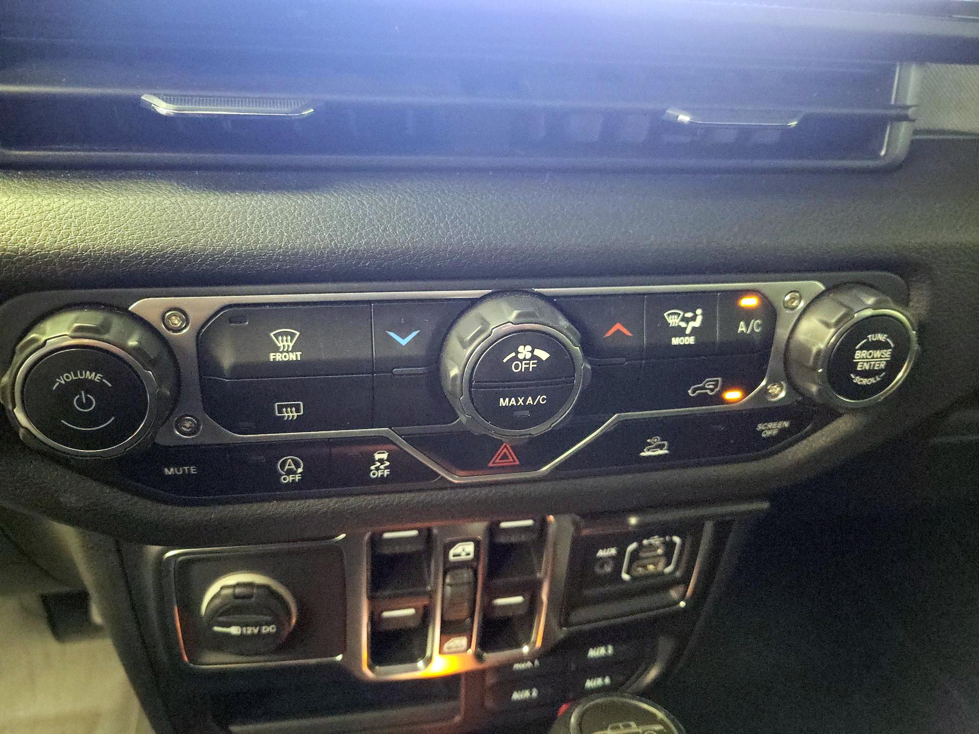 Thumbnail: 2024 Jeep Gladiator - 16