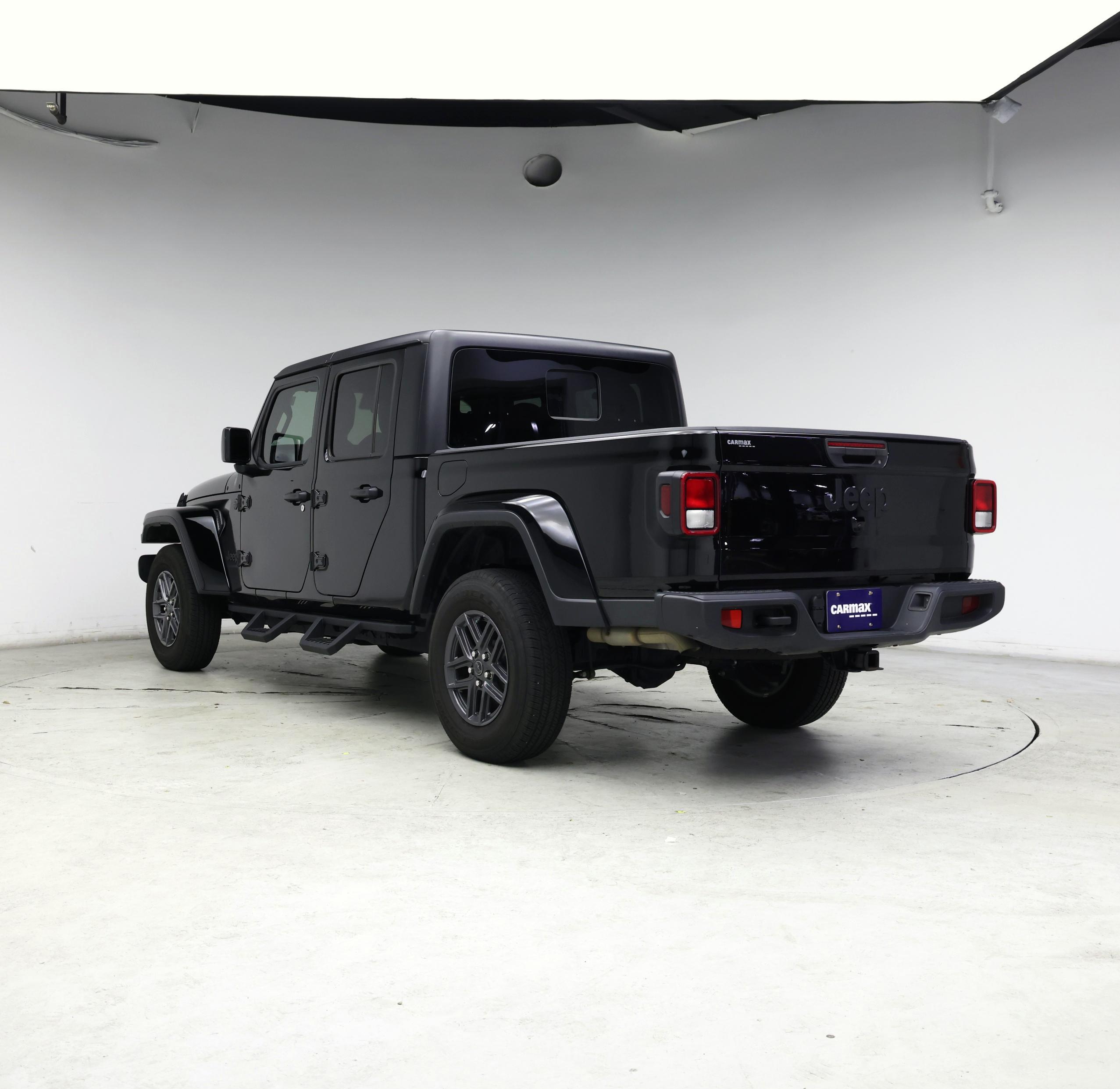 Thumbnail: 2024 Jeep Gladiator - 2