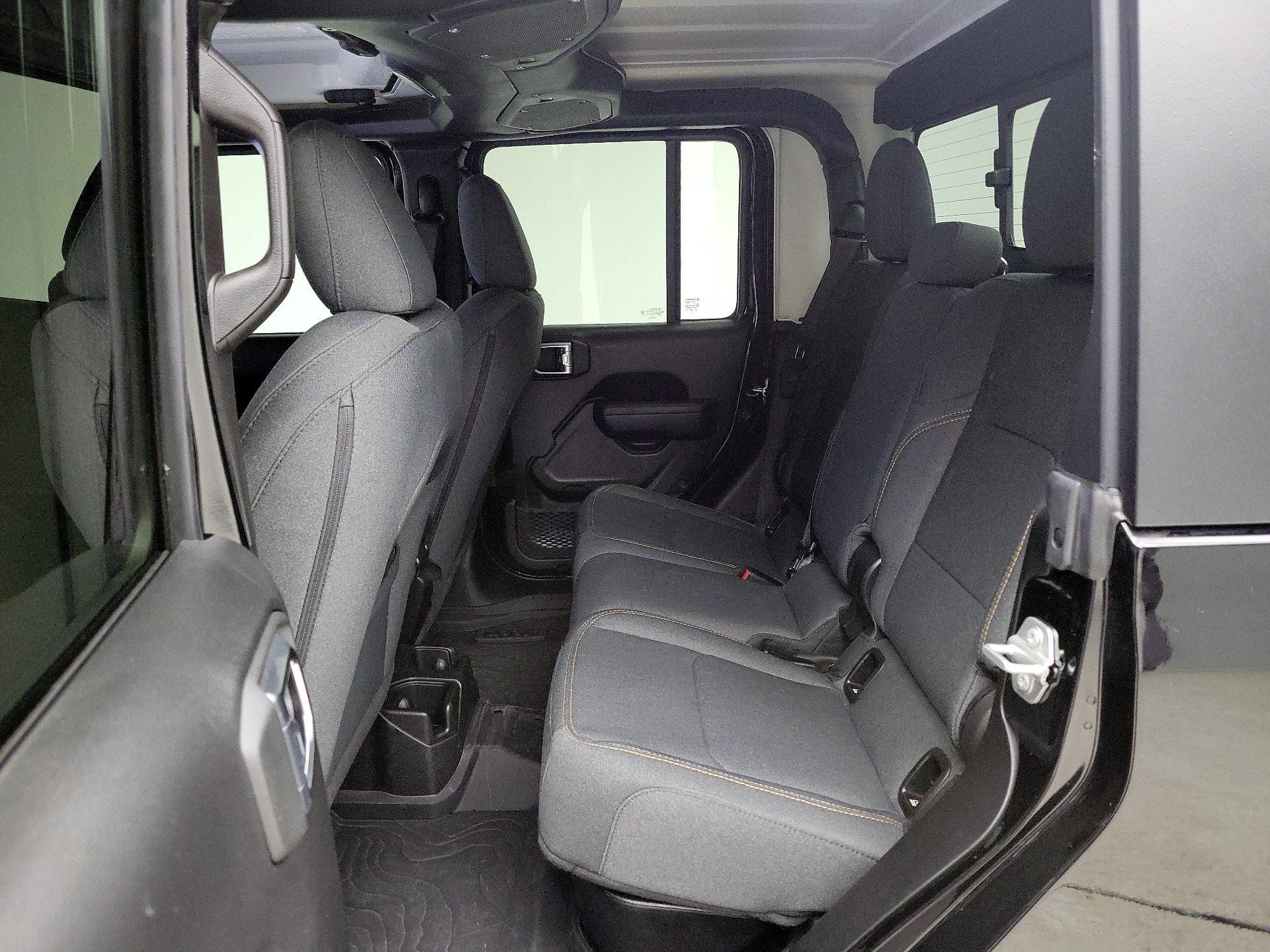 Thumbnail: 2024 Jeep Gladiator - 19