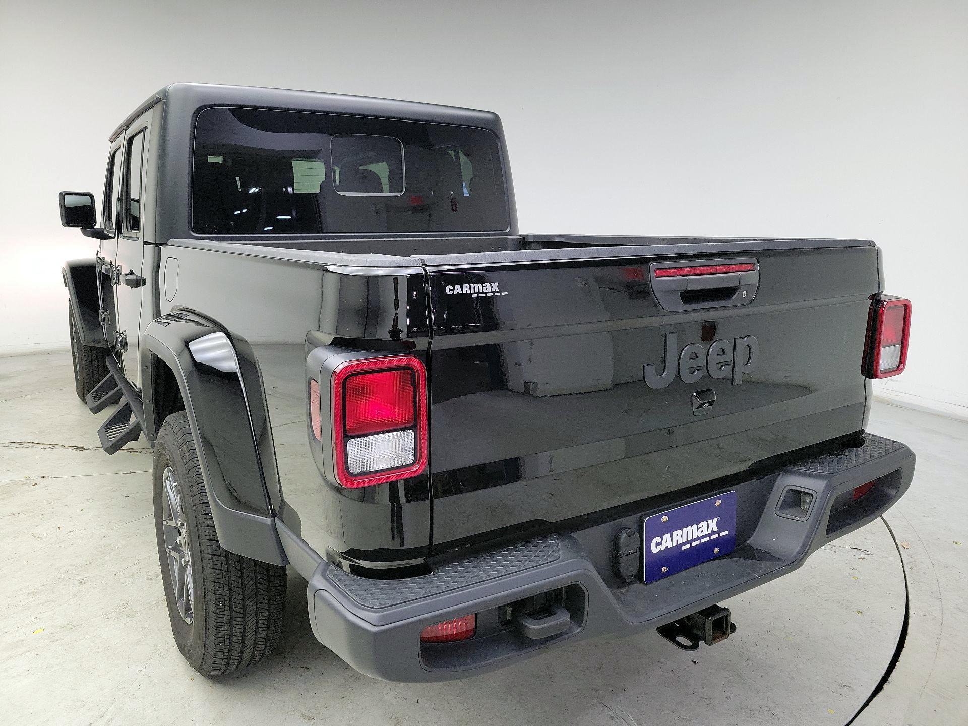 Thumbnail: 2024 Jeep Gladiator - 20