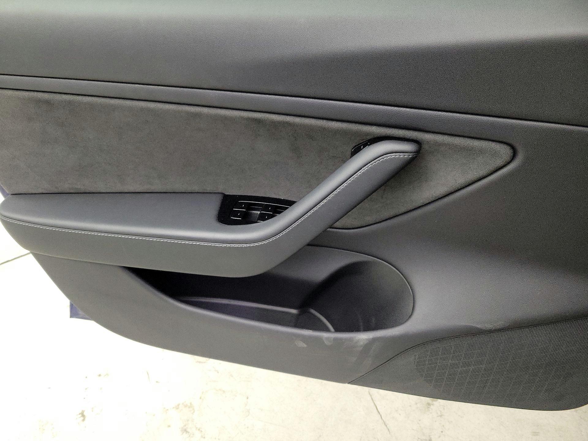 Thumbnail: 2019 Tesla Model 3 - 12