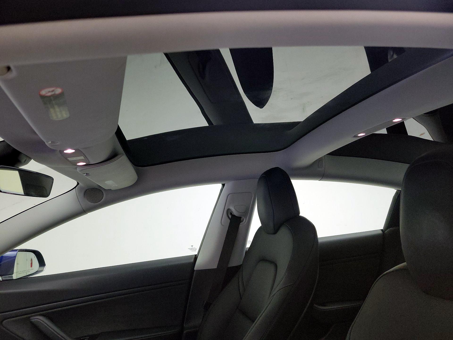 Thumbnail: 2019 Tesla Model 3 - 18