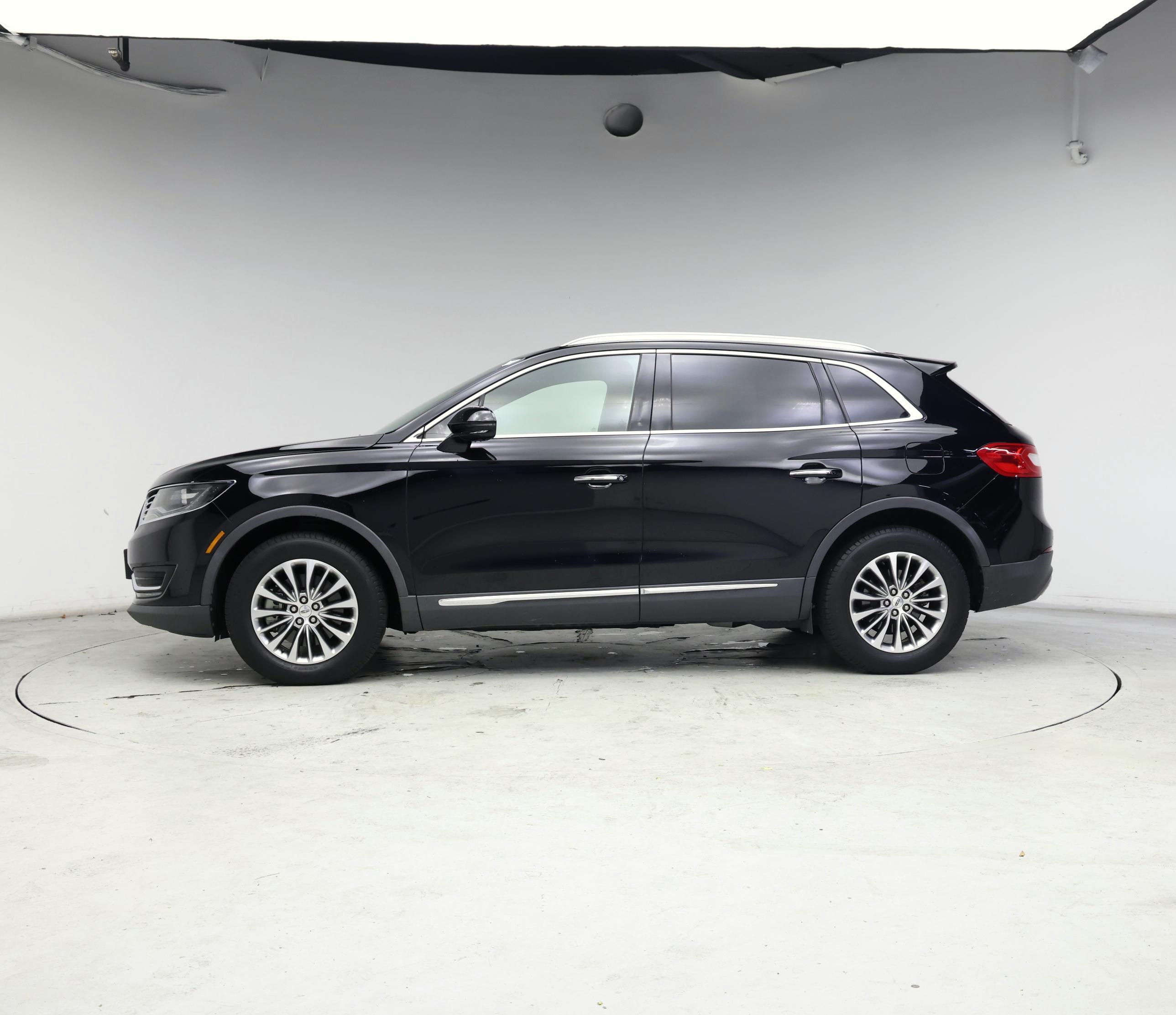Thumbnail: 2018 Lincoln MKX - 3