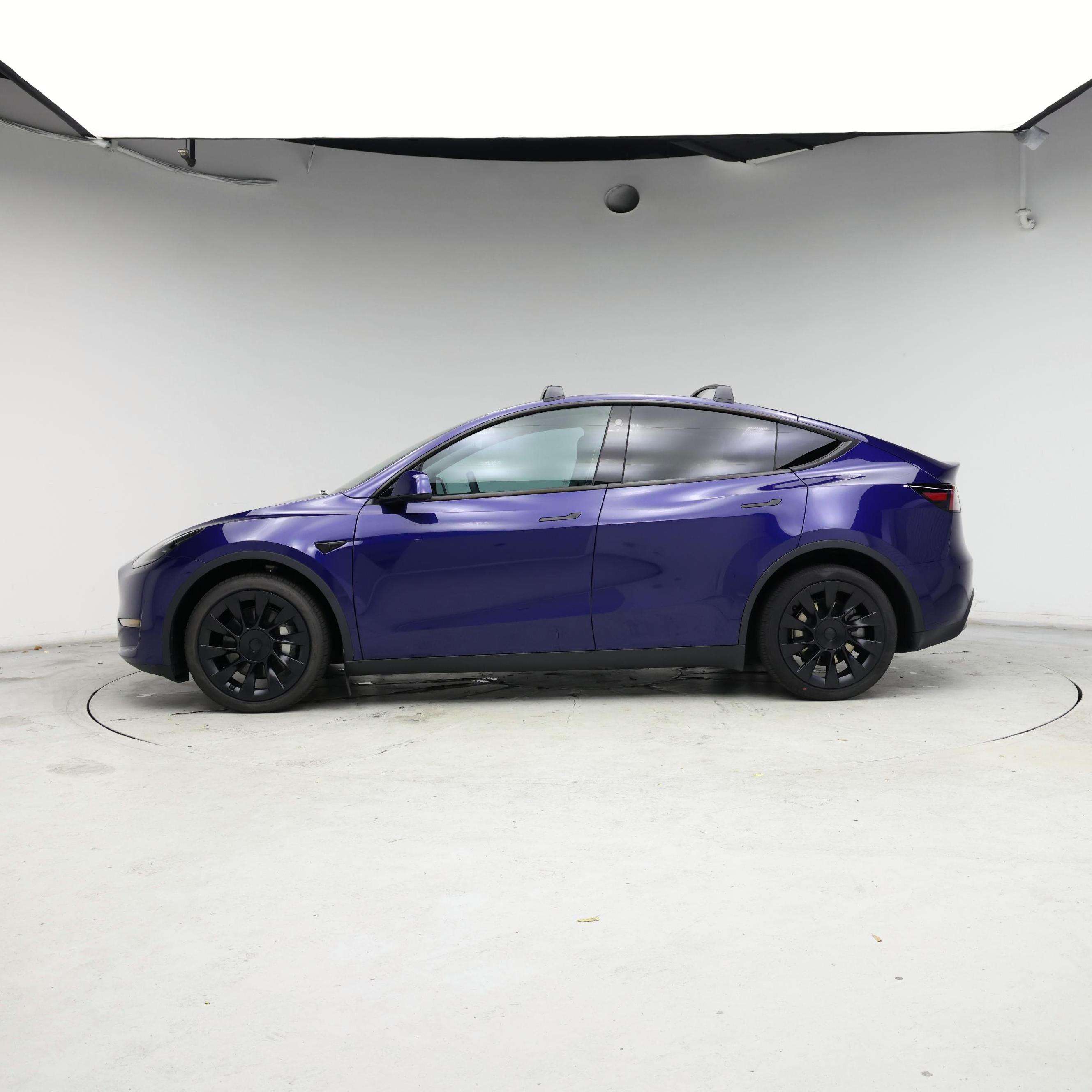 Thumbnail: 2023 Tesla Model Y - 3