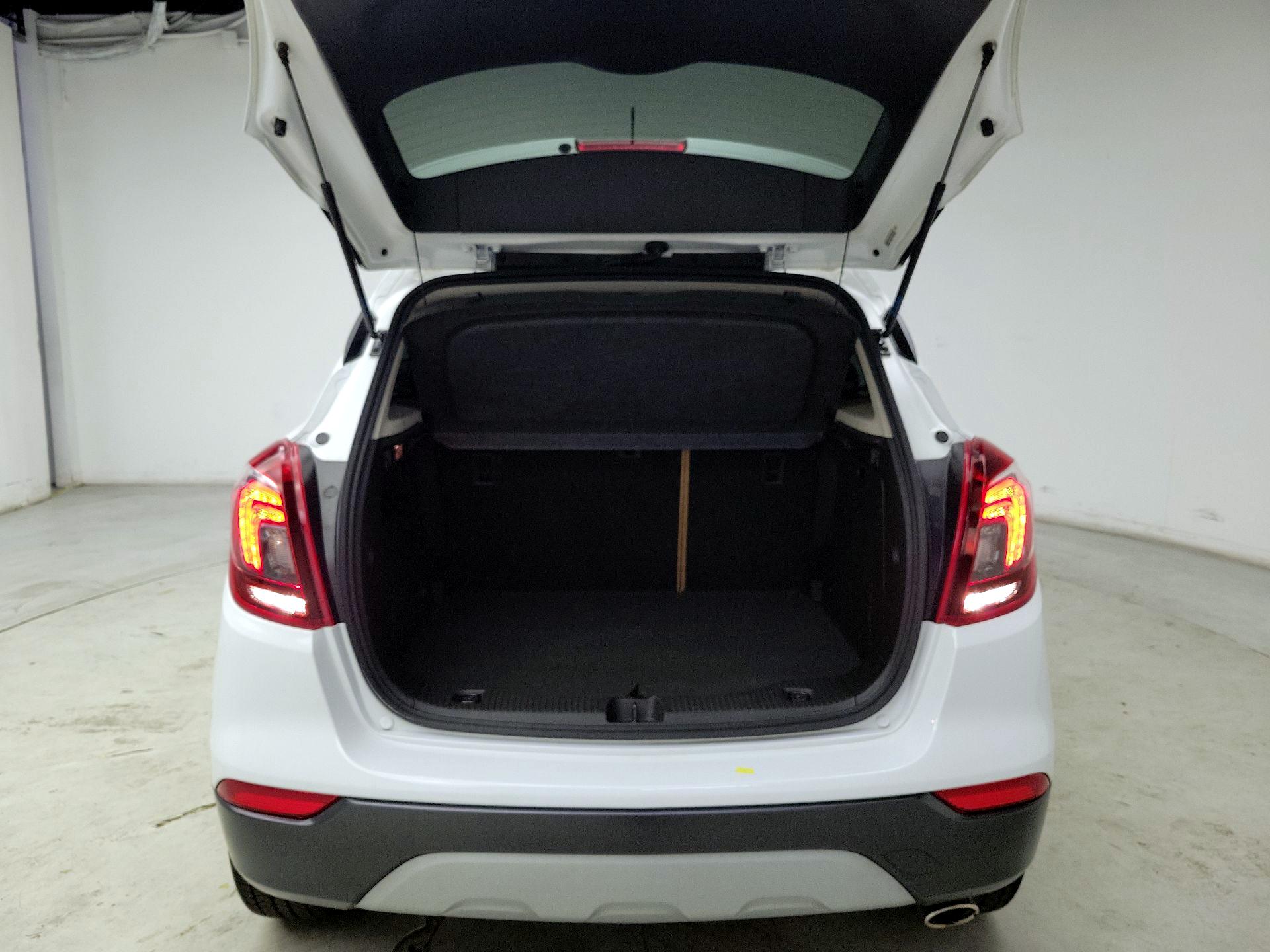 Thumbnail: 2018 Buick Encore - 20
