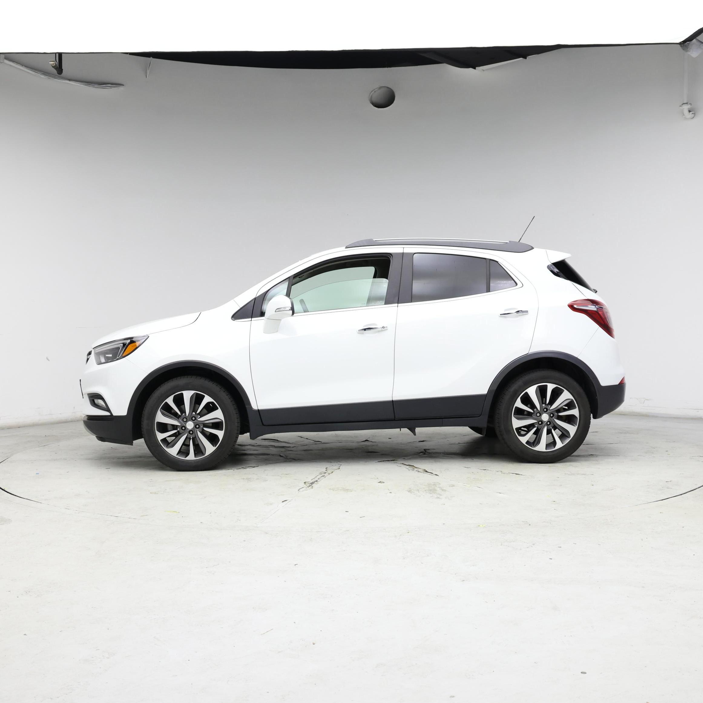 Thumbnail: 2018 Buick Encore - 3