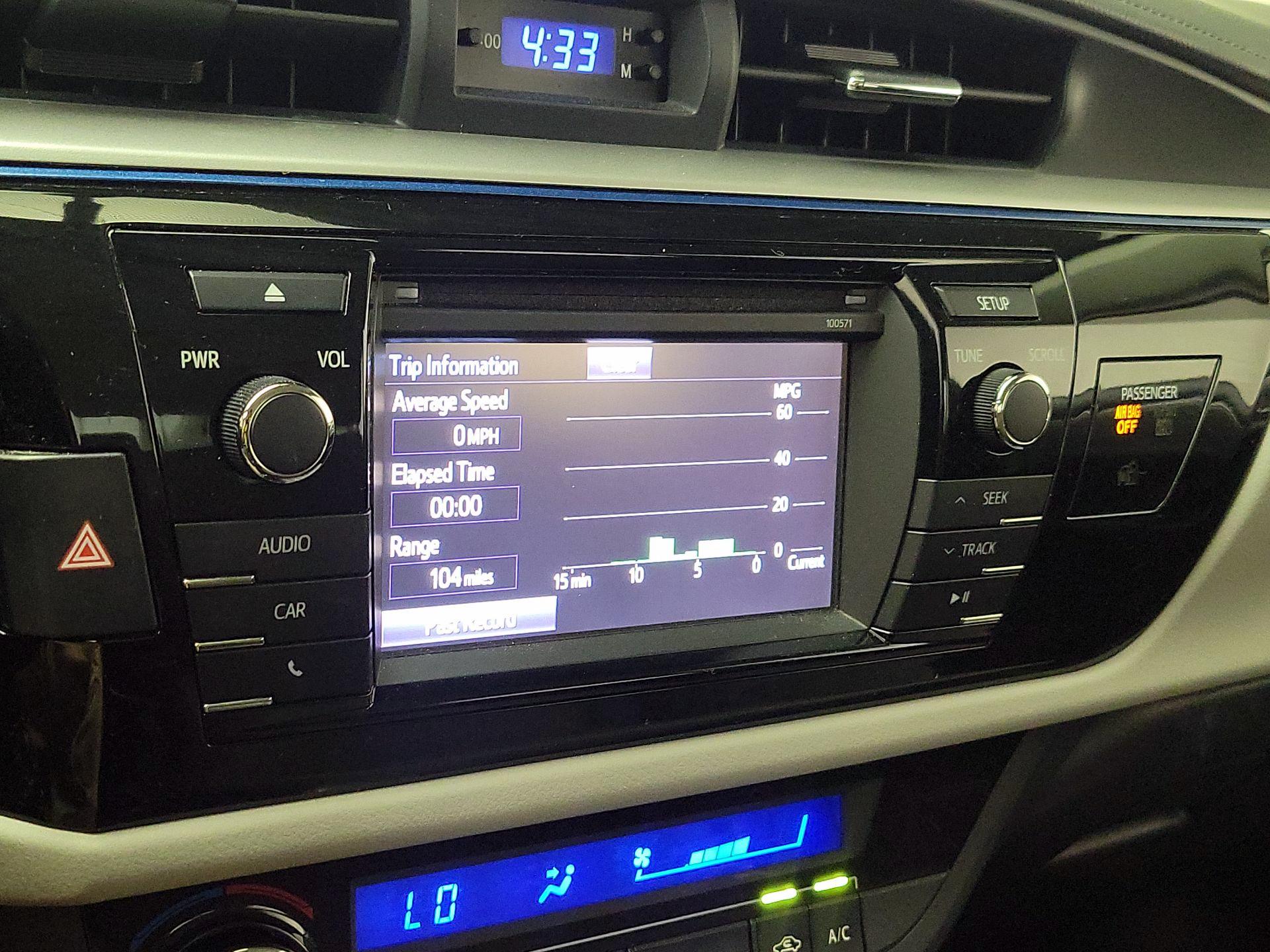 Thumbnail: 2016 Toyota Corolla - 15